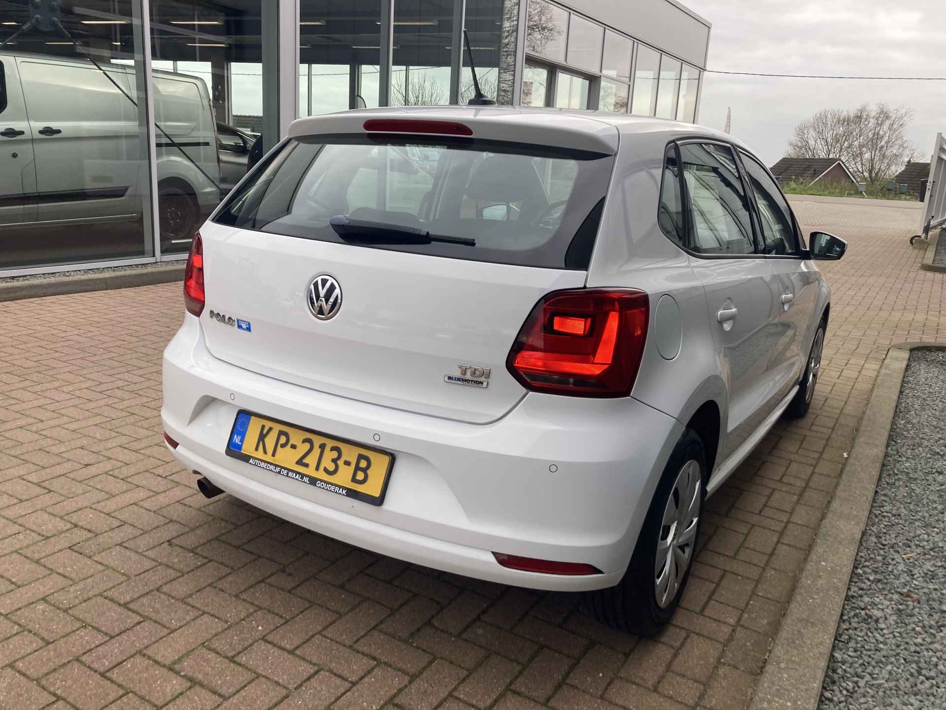 Volkswagen Polo 1.4 TDi 90pk Comfortline Exec.Plus 5-drs. NAVI/CARPLAY/AIRCO/CRUISE/PDC/BTW/2E EIGENAAR! - 7/73