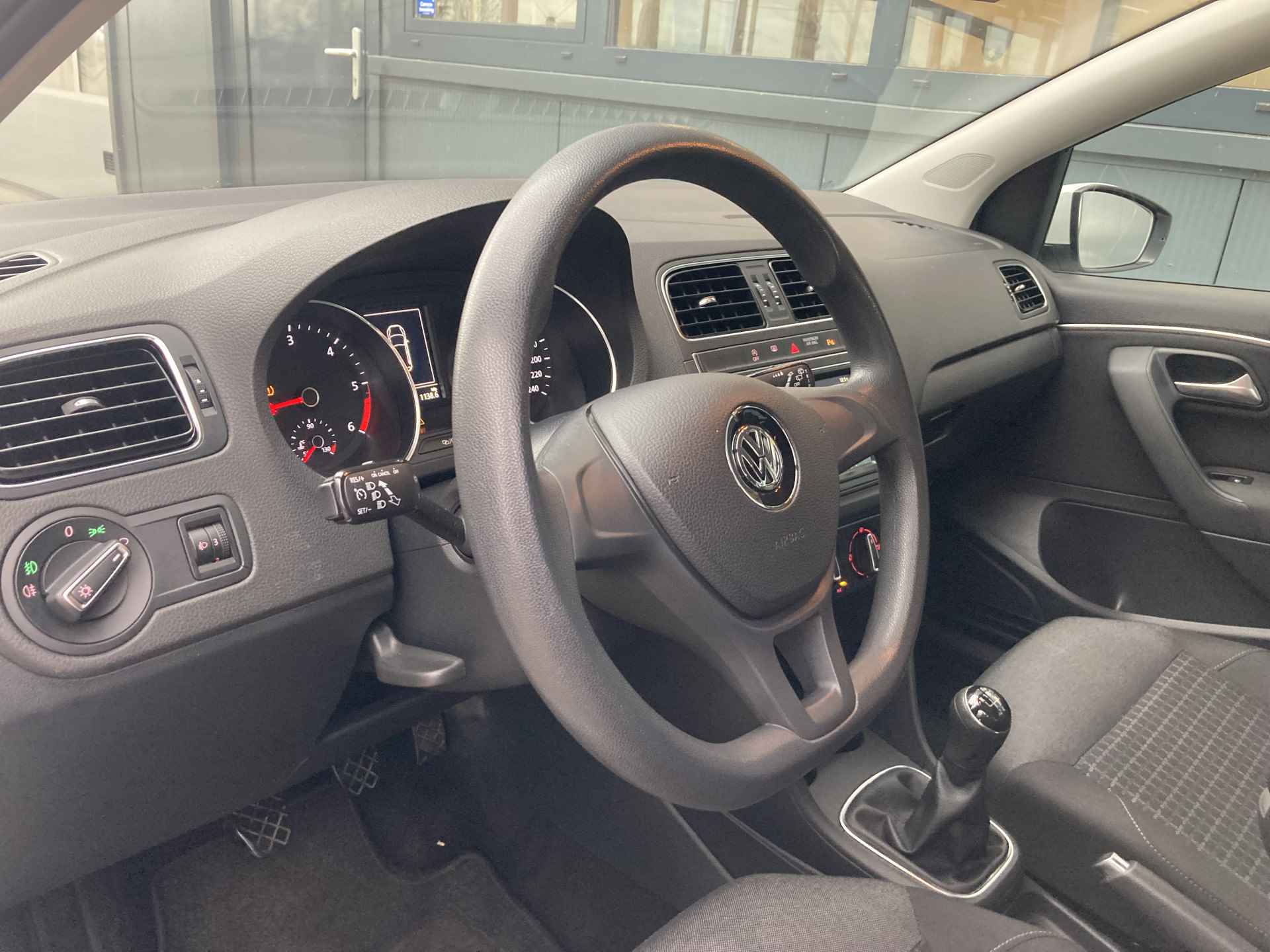 Volkswagen Polo 1.4 TDi 90pk Comfortline Exec.Plus 5-drs. NAVI/CARPLAY/AIRCO/CRUISE/PDC/BTW/2E EIGENAAR! - 27/73