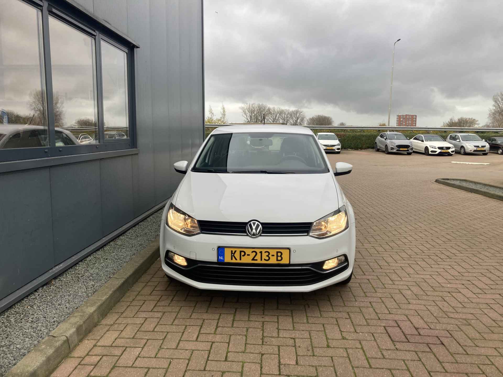 Volkswagen Polo 1.4 TDi 90pk Comfortline Exec.Plus 5-drs. NAVI/CARPLAY/AIRCO/CRUISE/PDC/BTW/2E EIGENAAR! - 44/73