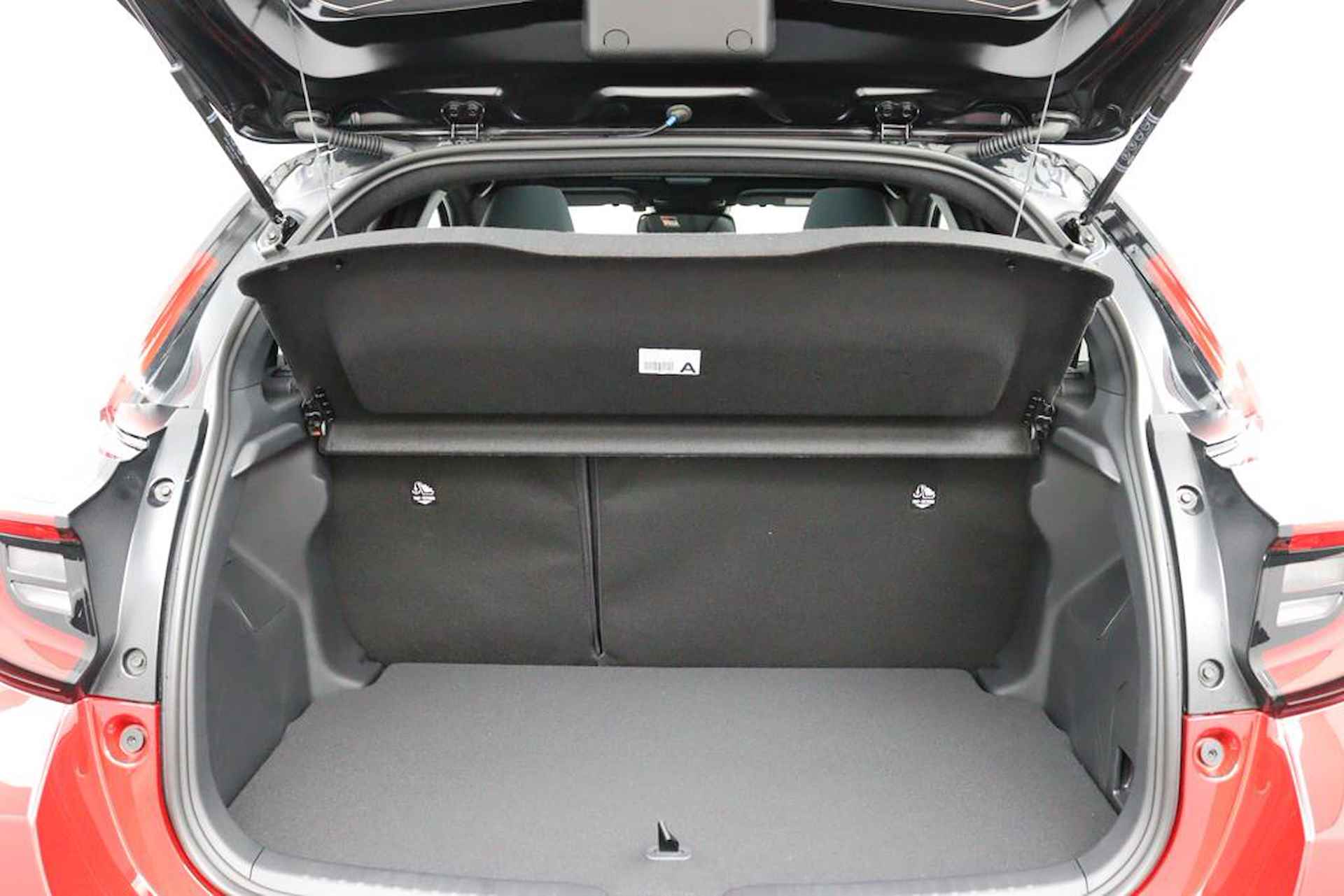 Toyota Yaris Hybrid 130 GR Sport | GR Sport Plus Pakket | 130 PK | Panorama Dak | Dodehoek Detectie | Bomvol | - 32/55