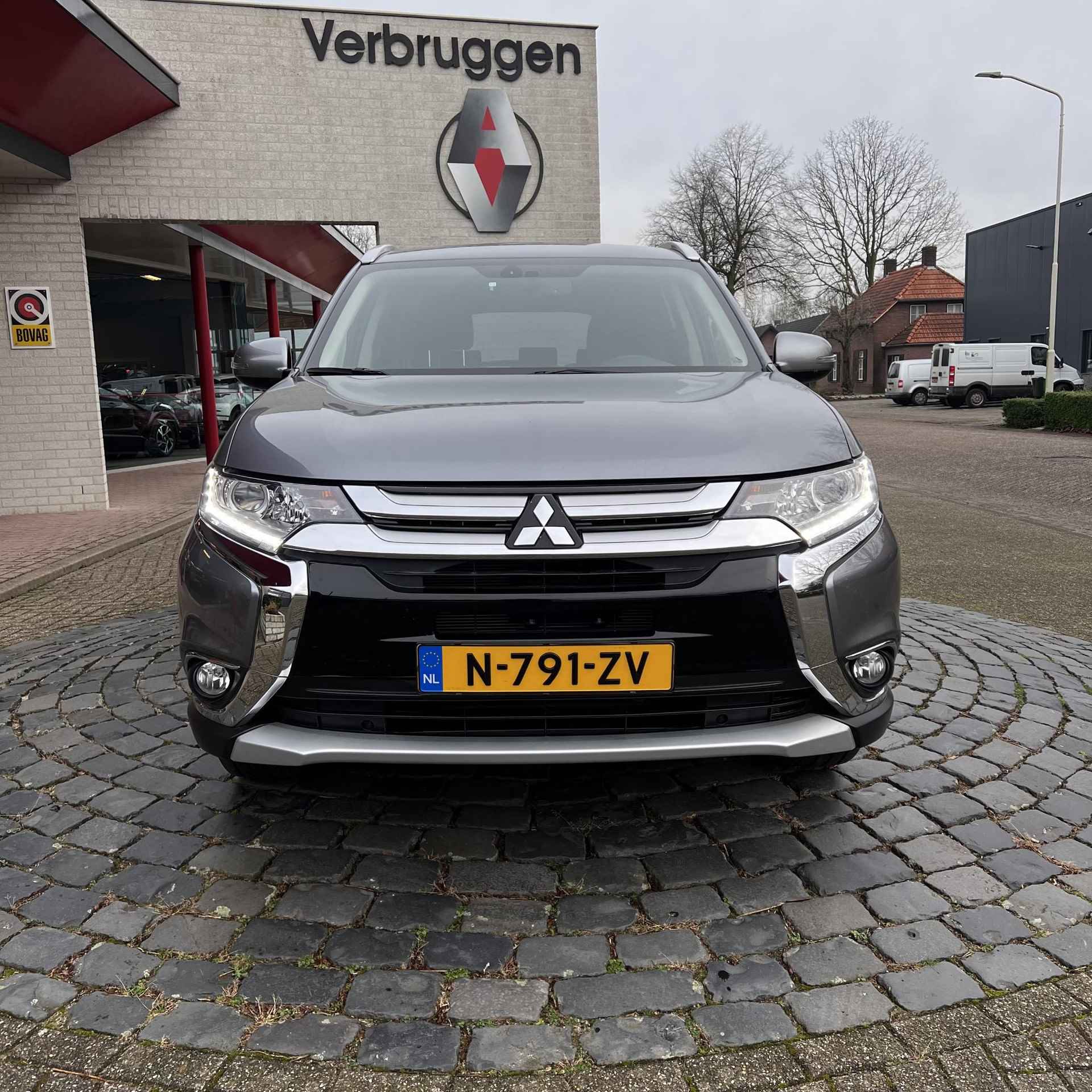 Mitsubishi Outlander 2.0 Connect Edition | Trekhaak | Carplay | 18" LMV | All-in rijklaaprijs - 27/39