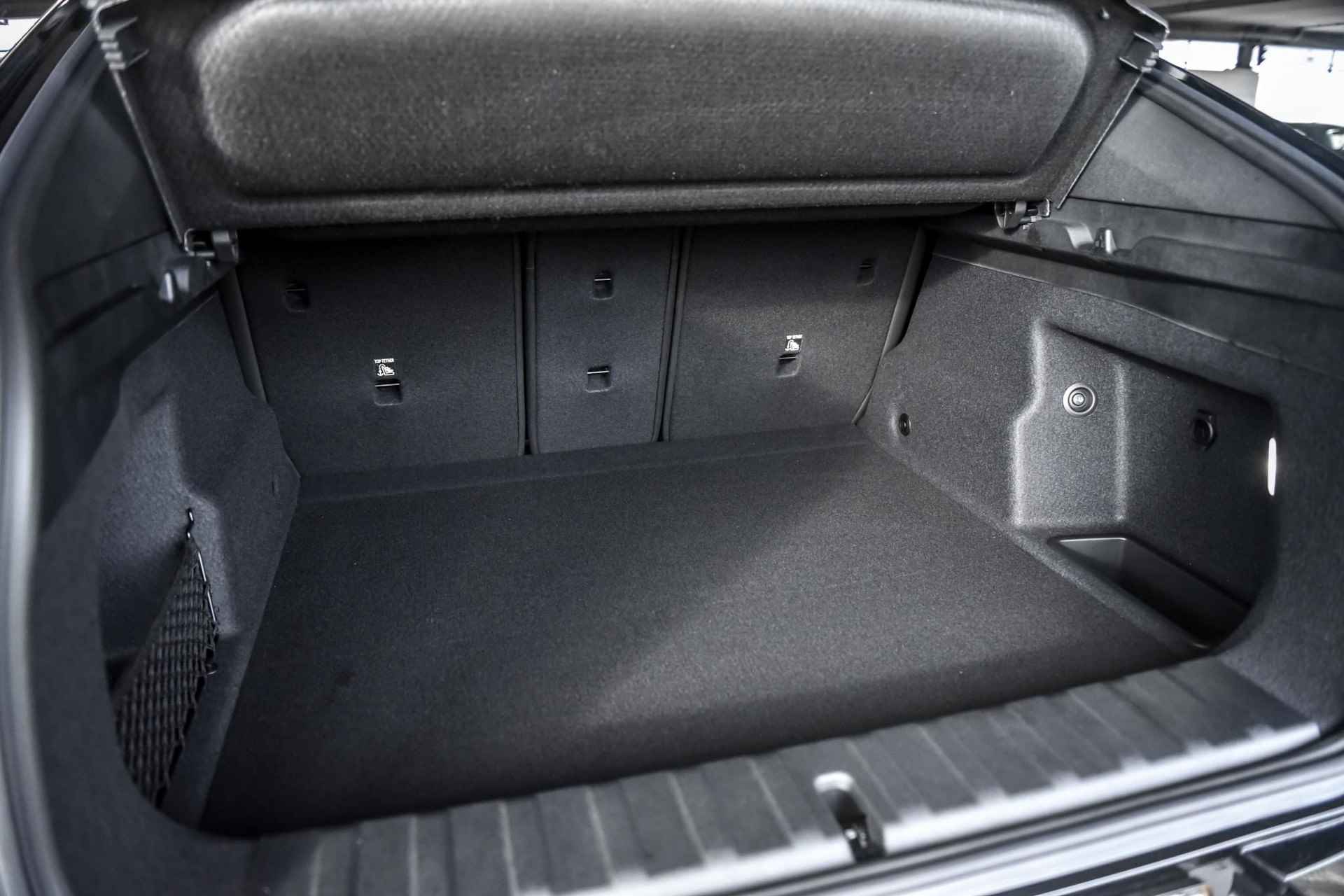 BMW X2 sDrive20i Launch Edition | Stuurwielrand verwarmd | Trekhaak met elektrisch wegklapbare kogel - 8/23