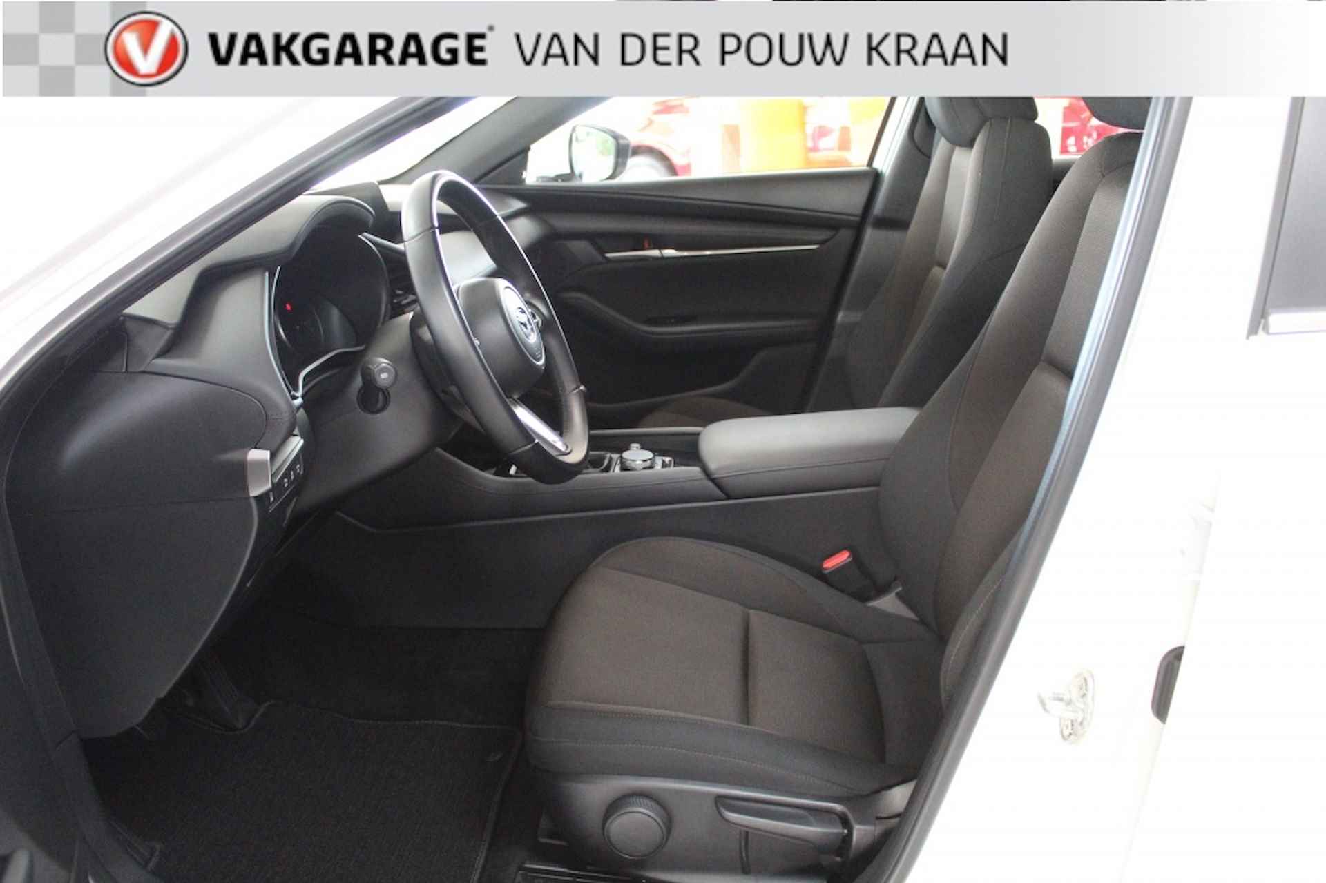 Mazda 3 2.0 e-SkyActiv-G Navigatie / Cruise control - 7/32