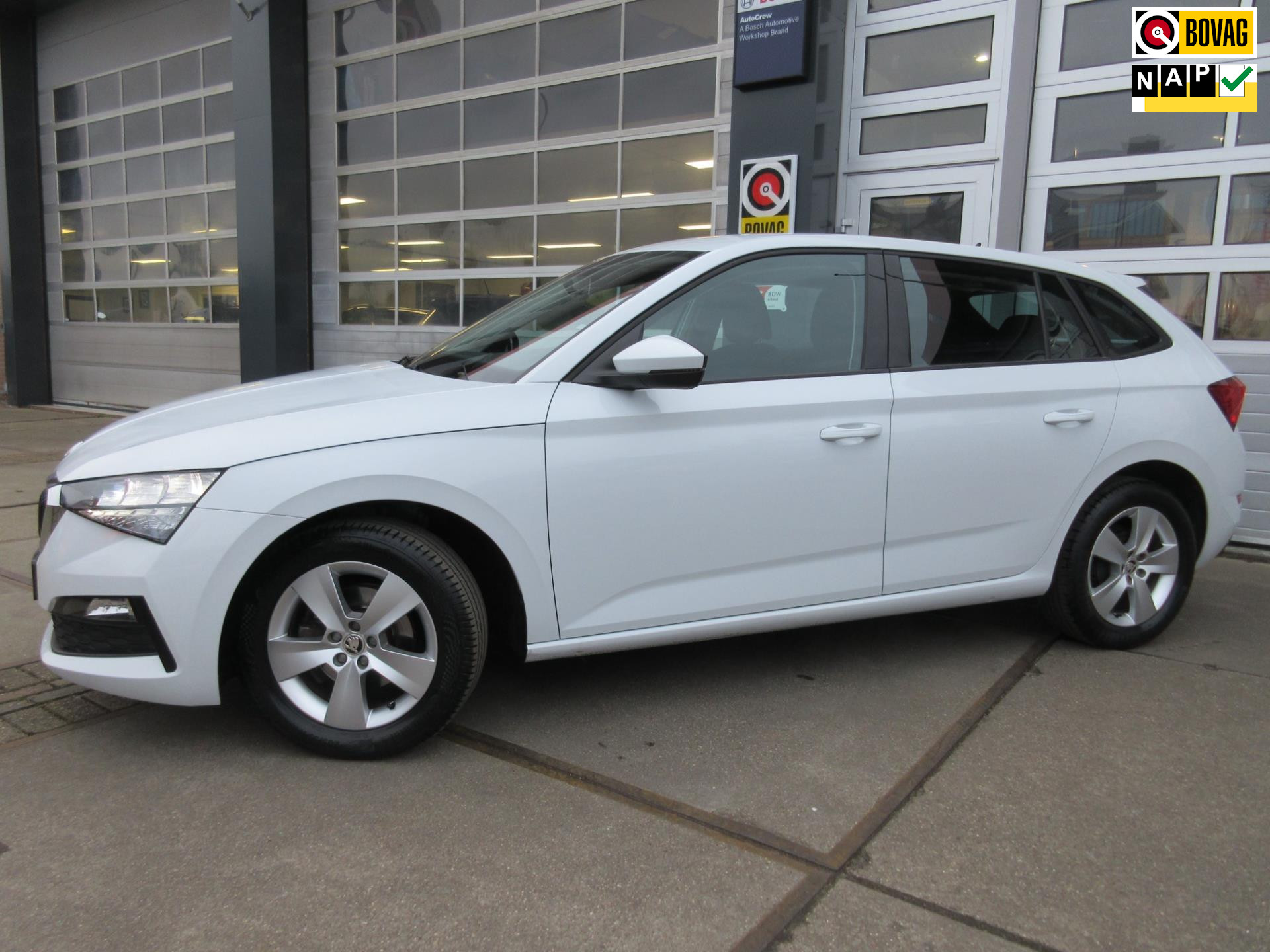 Skoda Scala 1.0 TSI Ambition / Navi / Carplay/ L.M. Velgen