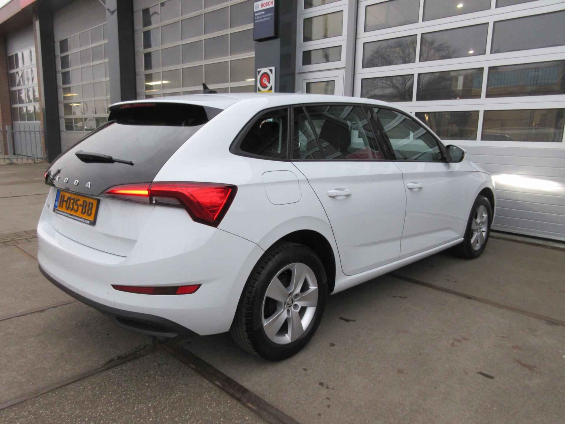 Skoda Scala 1.0 TSI Ambition / Navi / Carplay/ L.M. Velgen - 10/28