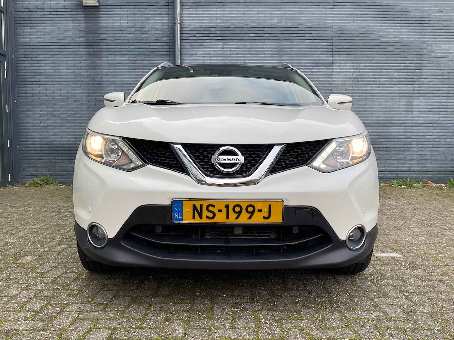 NISSAN Qashqai 1.2 115pk DIG-T Automaat N-Connecta | Panoramadak | Navigatie | Cruisecontrol | Climatecontrol | - 12/26