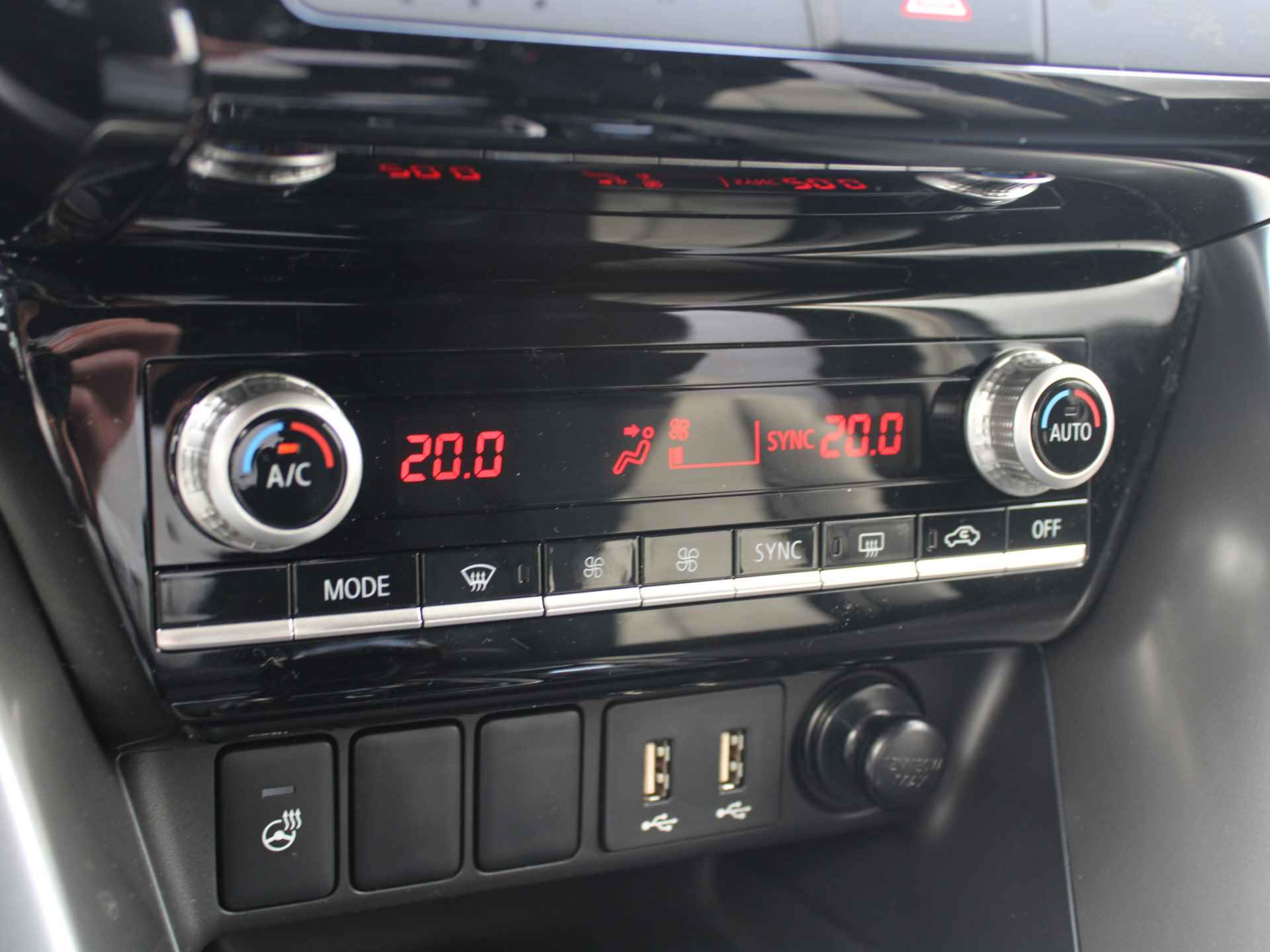 Mitsubishi Eclipse Cross 2.4 PHEV Black Edition, Adaptieve Cruise Control, Premium Audio, Standkachel, 18 Inch Lichtmetalen velgen, € 6.255,-,- korting! - 23/42