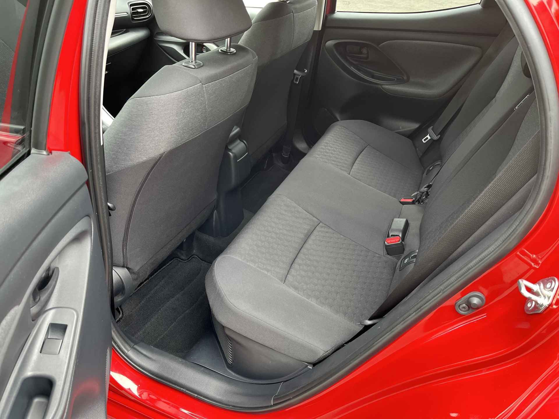 Toyota Yaris 1.5 Hybrid Dynamic | Apple CarPlay/Android auto | Achteruitrijcamera - 14/29