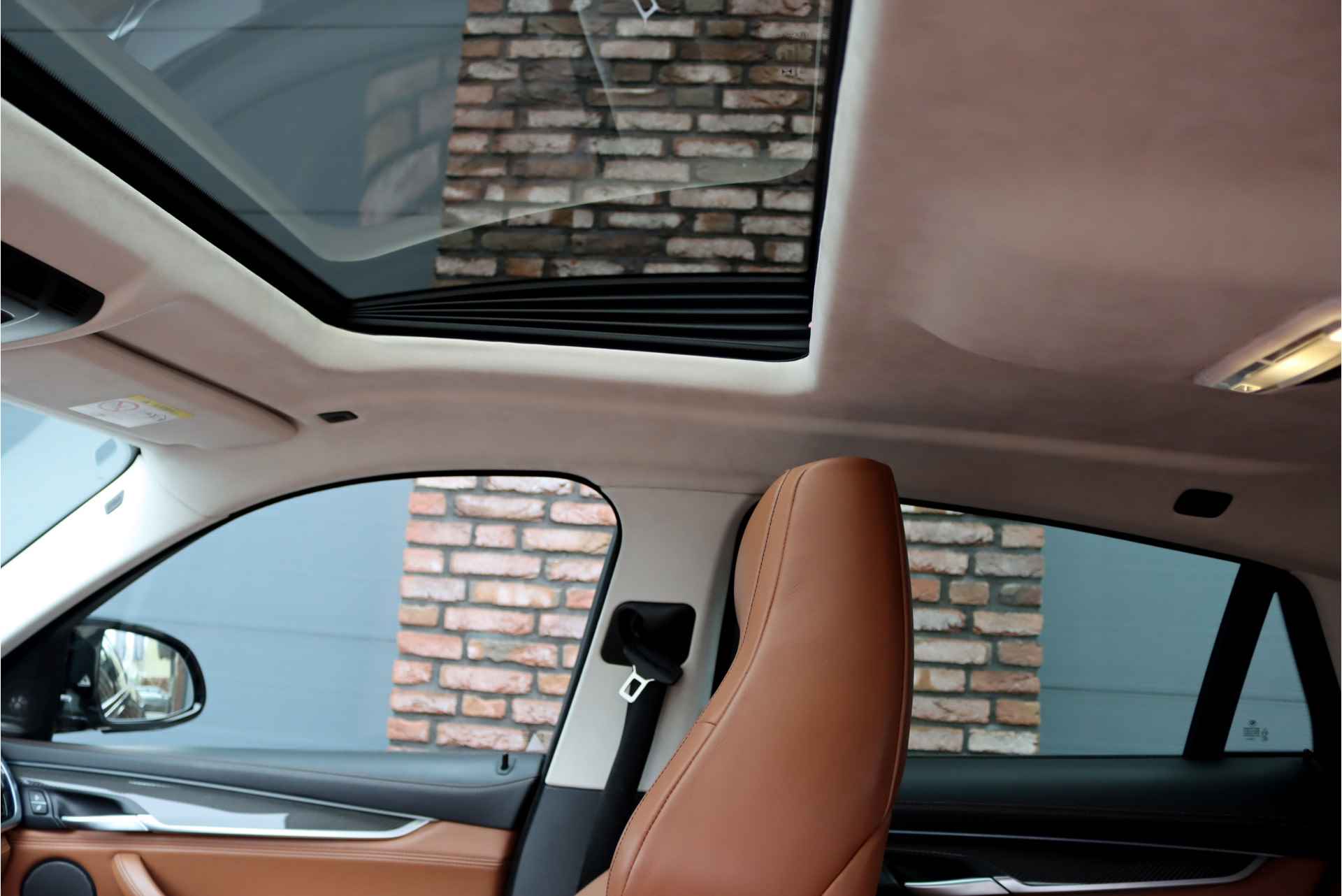 BMW X6 M Aut8, 575PK, Schuif/-Kanteldak, Carbon Interieur, Head-up Display, Harman-Kardon, Soft-Close, Elek. Trekhaak, Stoelverwarming/-ventilatie, Stuurwiel Verwarmd, Stoelverwarming Achter, Rijassistentiesysteem - 5/45