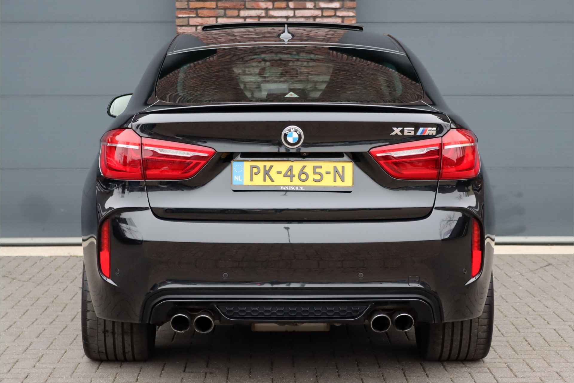 BMW X6 M Aut8, 575PK, Schuif/-Kanteldak, Carbon Interieur, Head-up Display, Harman-Kardon, Soft-Close, Elek. Trekhaak, Stoelverwarming/-ventilatie, Stuurwiel Verwarmd, Stoelverwarming Achter, Rijassistentiesysteem - 16/45