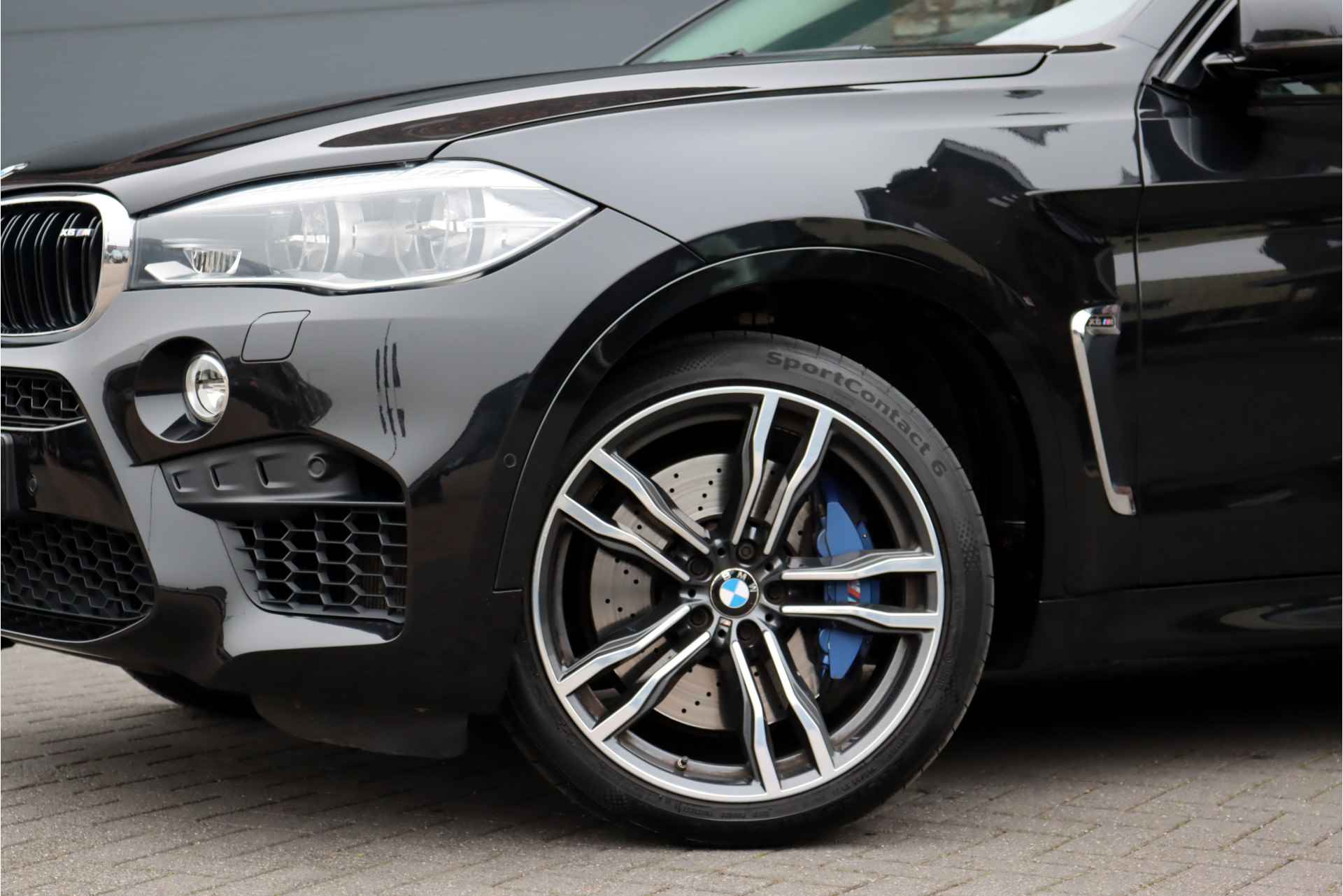 BMW X6 M Aut8, 575PK, Schuif/-Kanteldak, Carbon Interieur, Head-up Display, Harman-Kardon, Soft-Close, Elek. Trekhaak, Stoelverwarming/-ventilatie, Stuurwiel Verwarmd, Stoelverwarming Achter, Rijassistentiesysteem - 18/45