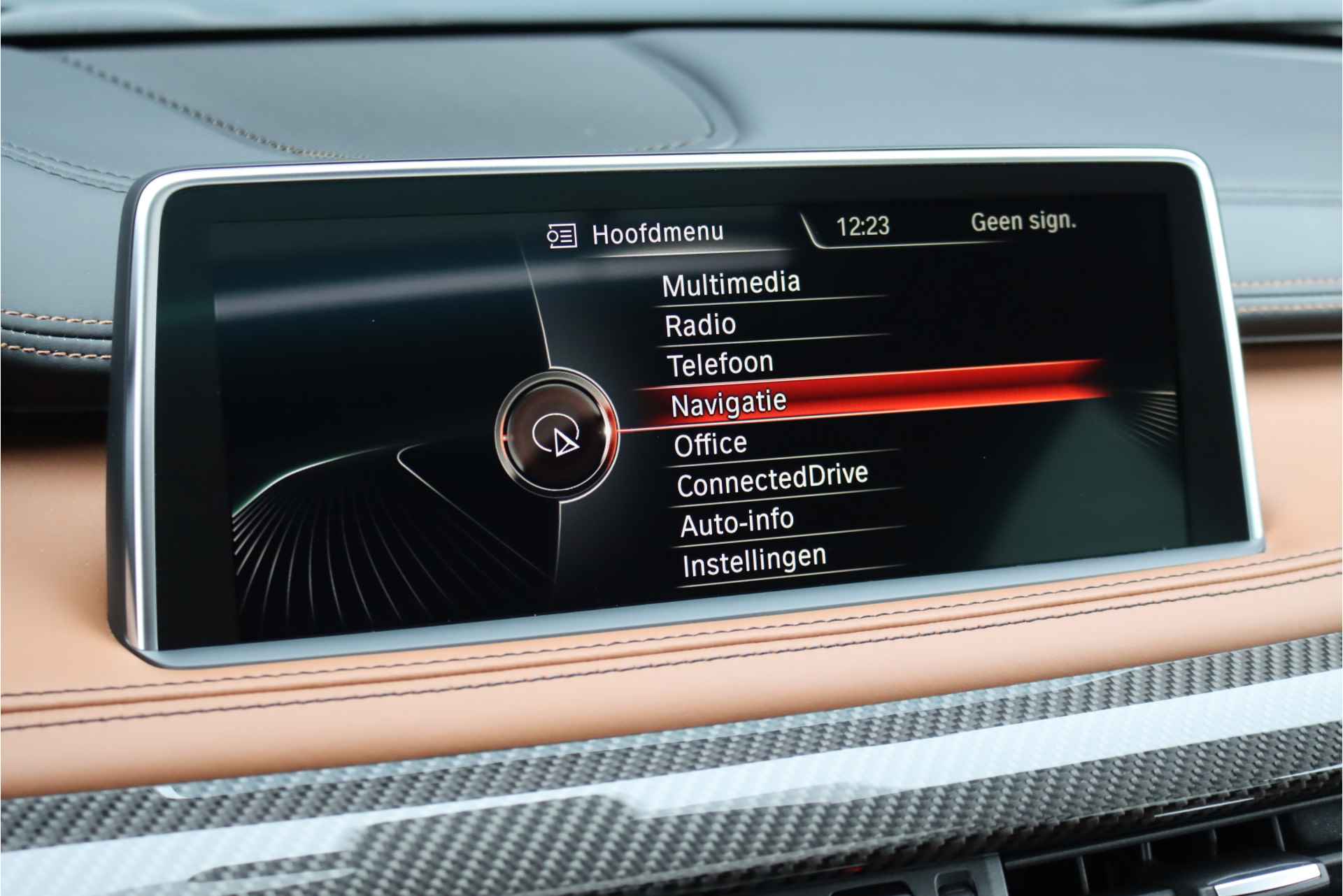 BMW X6 M Aut8, 575PK, Schuif/-Kanteldak, Carbon Interieur, Head-up Display, Harman-Kardon, Soft-Close, Elek. Trekhaak, Stoelverwarming/-ventilatie, Stuurwiel Verwarmd, Stoelverwarming Achter, Rijassistentiesysteem - 39/45