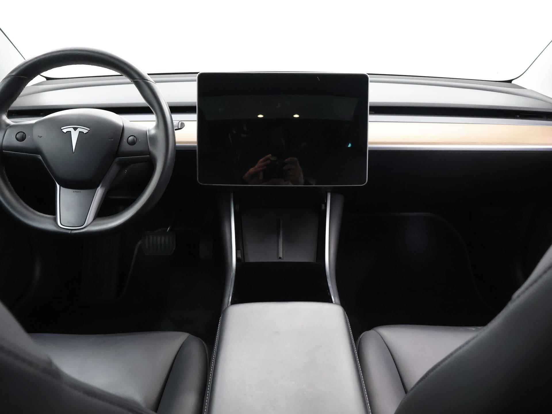 Tesla Model 3 Long Range 75 kWh  | Autopilot | Panoramadak | Navigatie | Adaptief Cruise Control | Bluetooth | Climate control | - 9/33