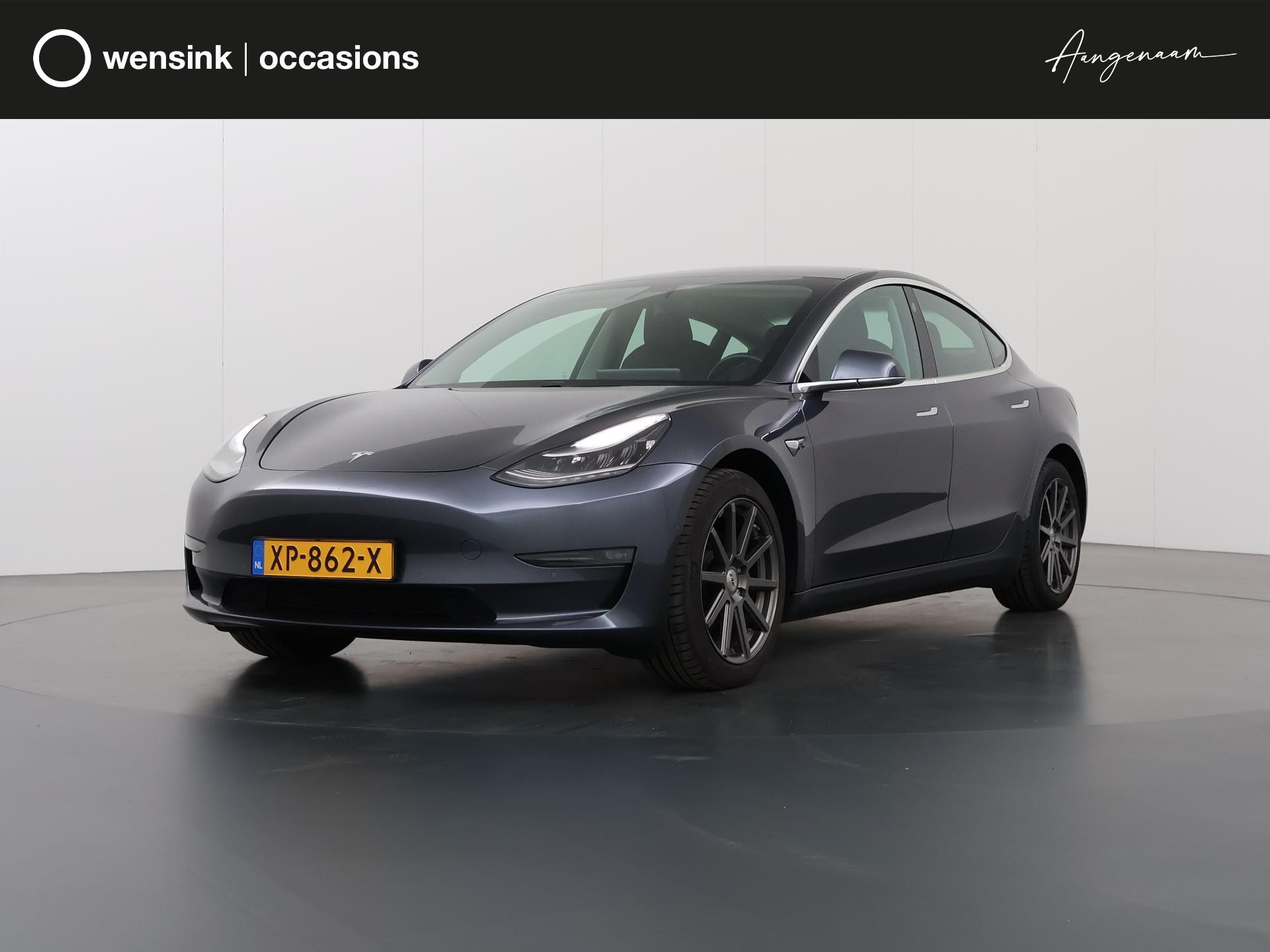 Tesla Model 3 Long Range 75 kWh  | Autopilot | Panoramadak | Navigatie | Adaptief Cruise Control | Bluetooth | Climate control | bij viaBOVAG.nl