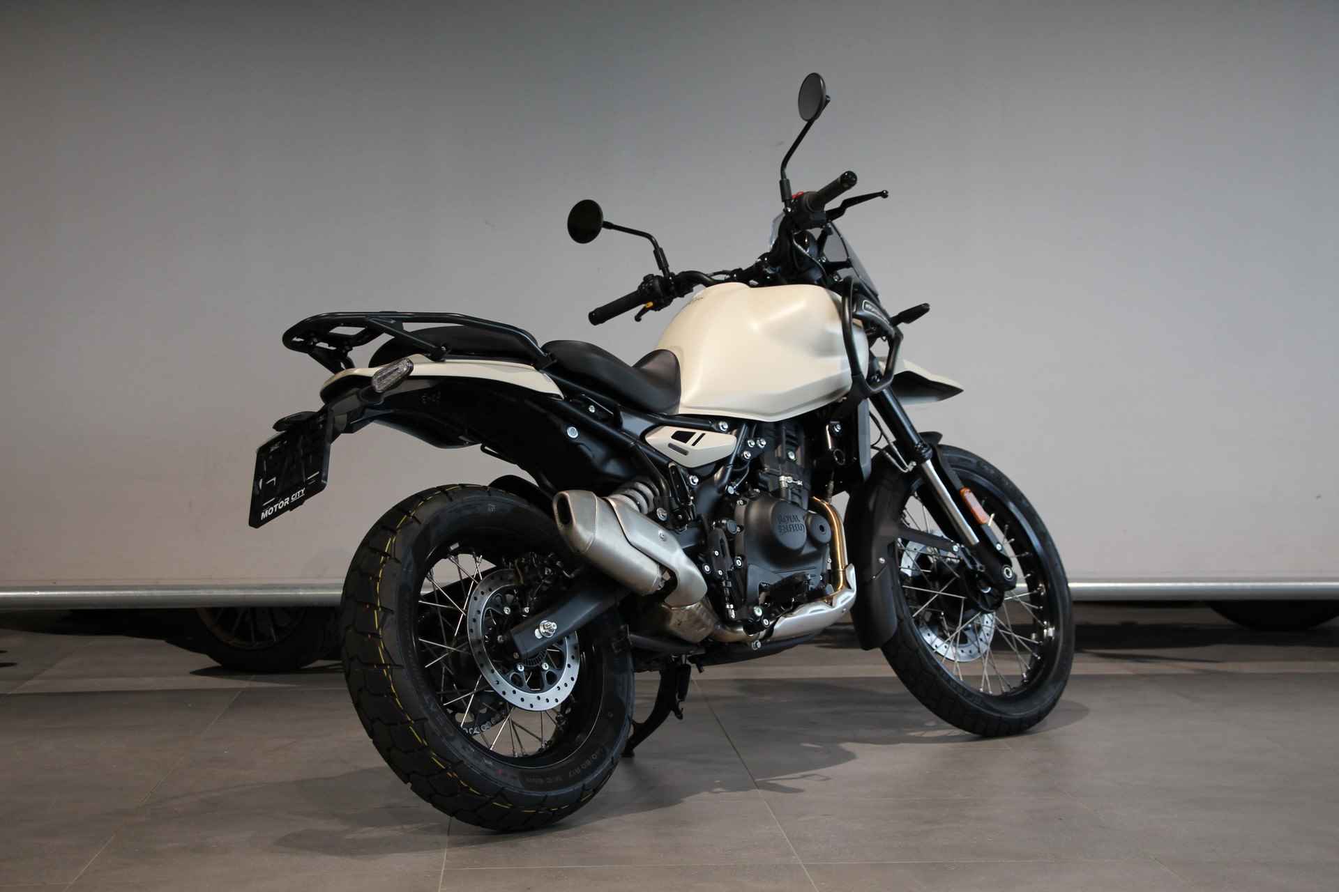 Royal-Enfield HIMALAYAN 452 - 8/15