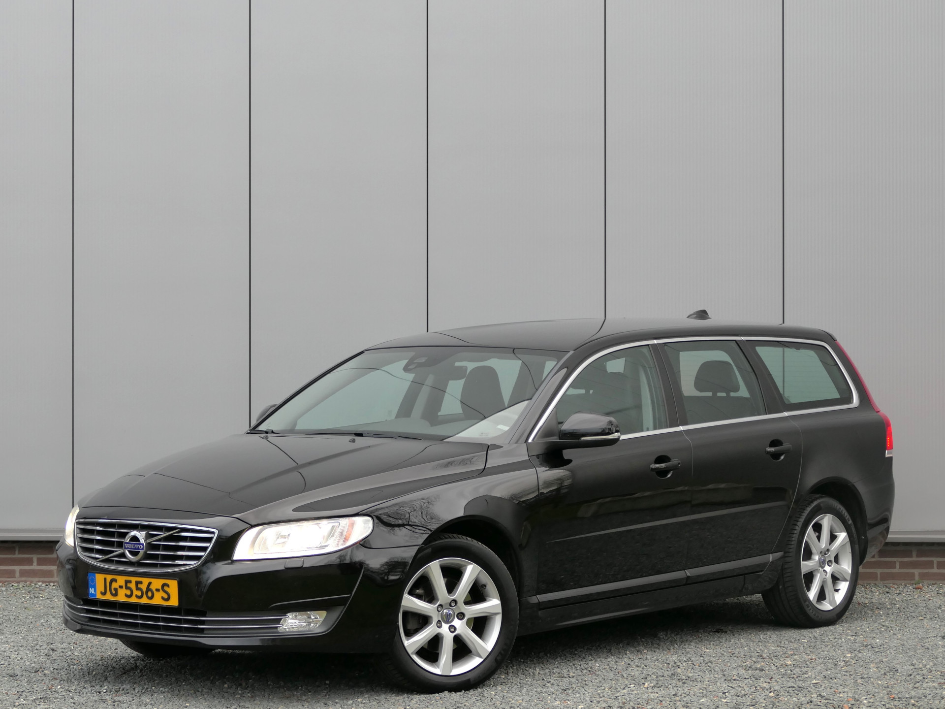 Volvo V70 2.0 T4 Polar Leer / Standkachel / Navi / Stoelverwarming