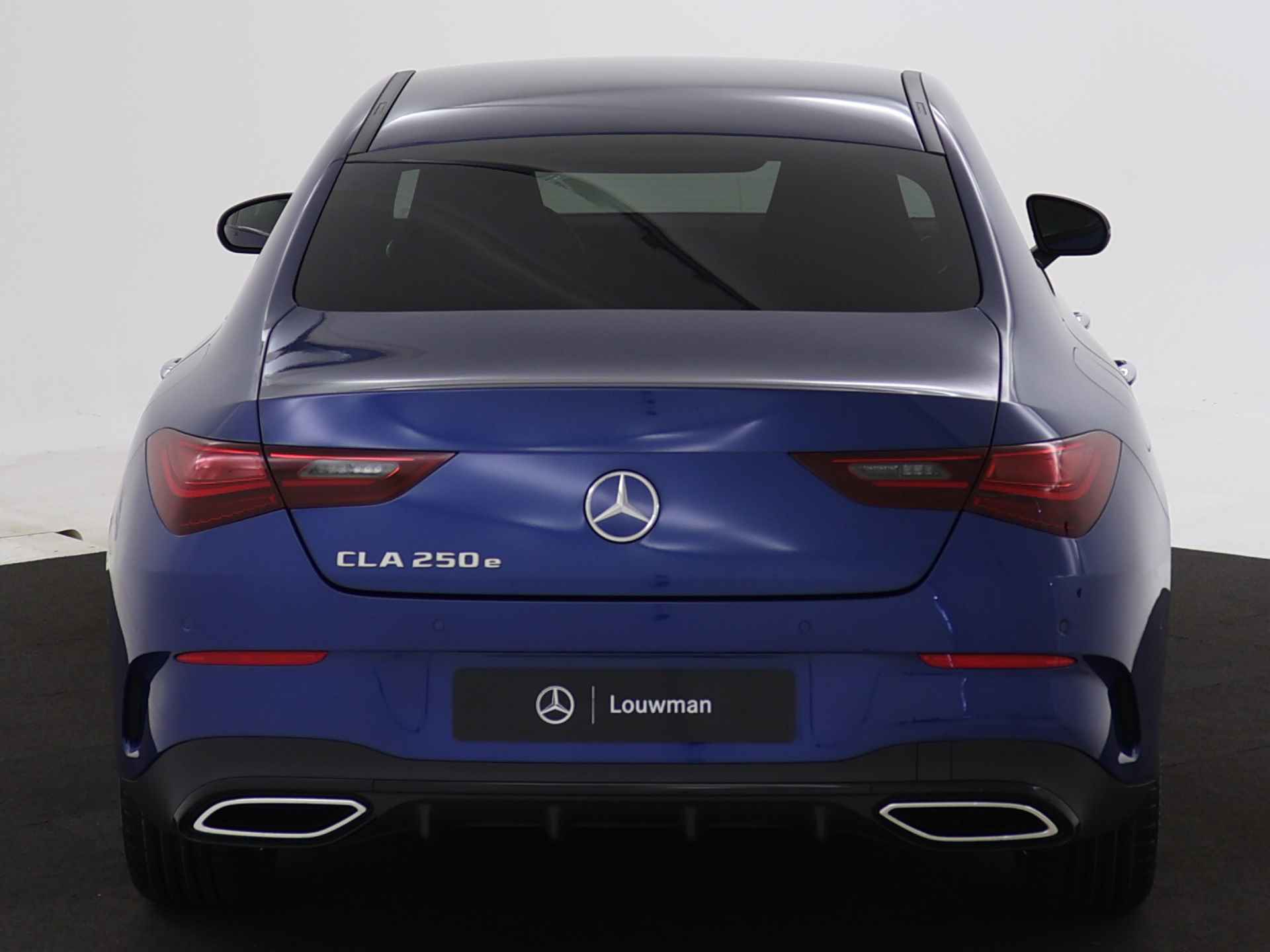 Mercedes-Benz CLA-Klasse 250 e Star Edition AMG Line | Nightpakket | KEYLESS GO-comfortpakket | Parkeerpakket met achteruitrijcamera | USB pakket plus | Sfeerverlichting | Verwarmde stoelen vooraan | Dodehoekassistent | - 24/40