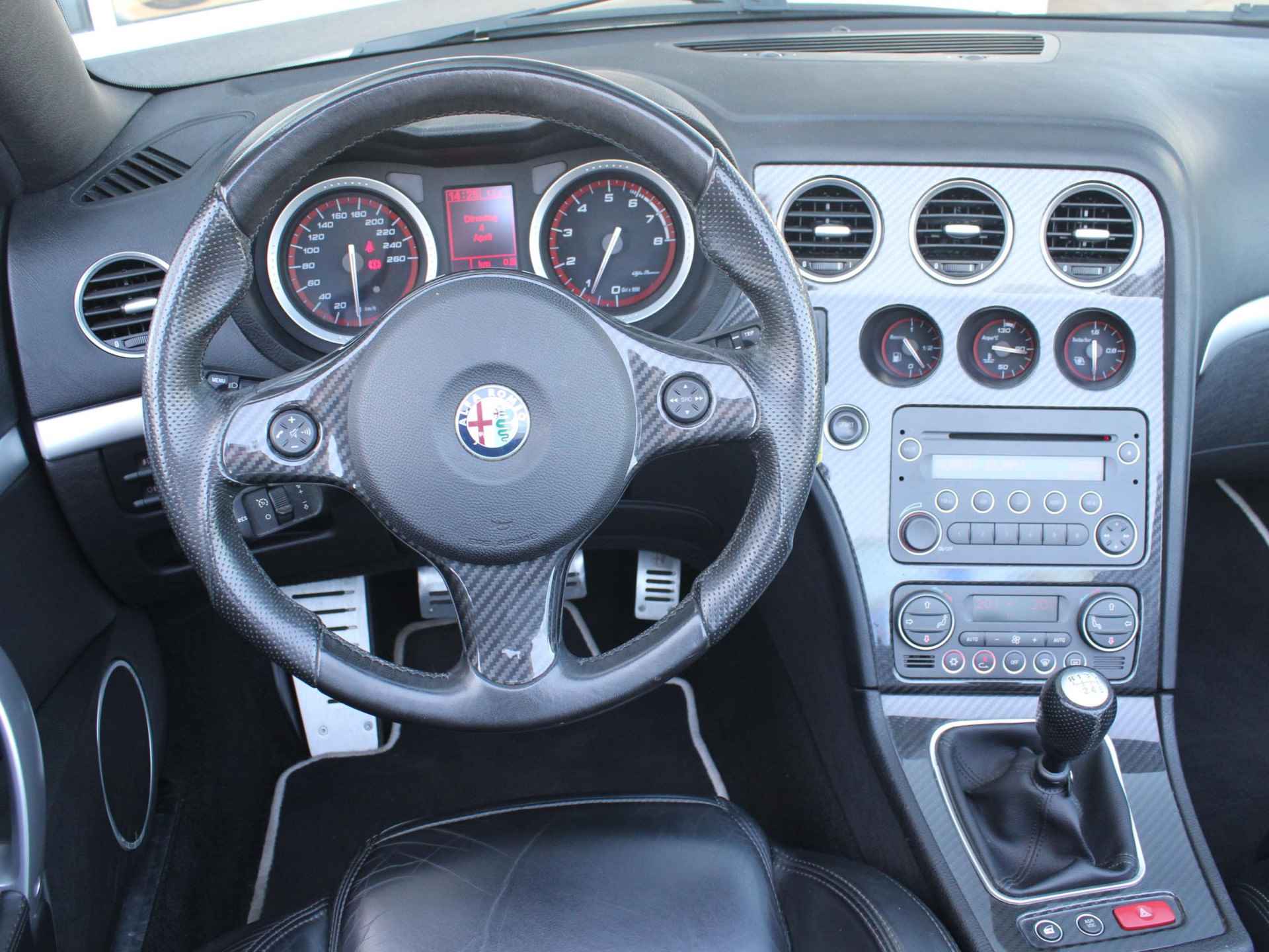 Alfa Romeo Spider 1750 Turbo Sport | Clima | Cruise | Xenon | Stoelverwarming | Elek. Stoelen | 19" | Leder | Elek. Kap | All Weather | BOSE - 6/31