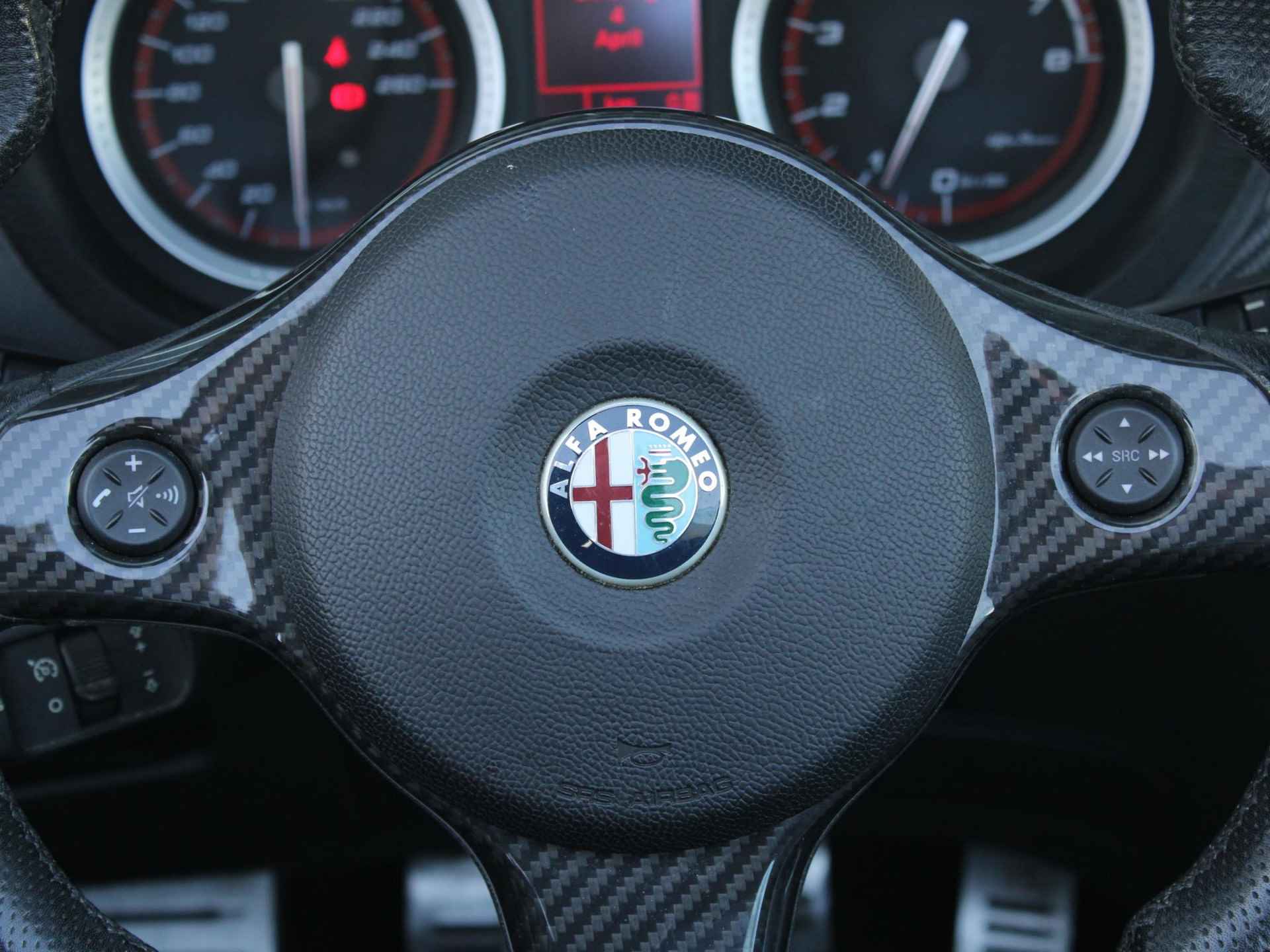 Alfa Romeo Spider 1750 Turbo Sport | Clima | Cruise | Xenon | Stoelverwarming | Elek. Stoelen | 19" | Leder | Elek. Kap | All Weather | BOSE - 30/31
