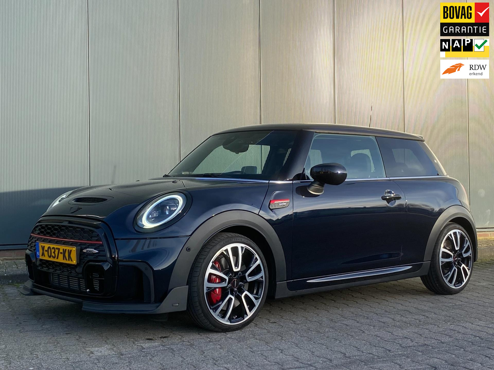 MINI 2.0 JCW 231PK | Moshammer Frontlip | Leder Lounge | CarPlay | Panoramadak | Stuurverwarming