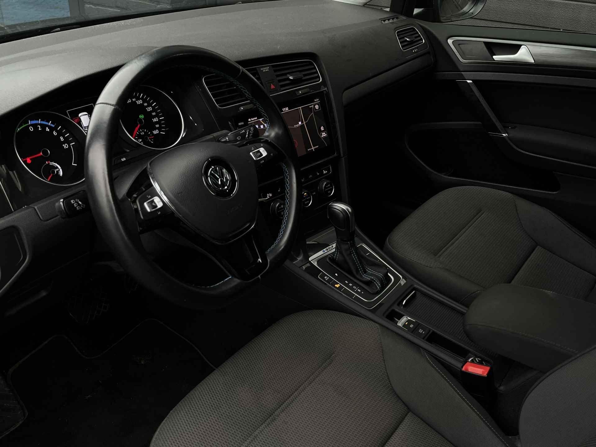 Volkswagen E-Golf Automaat, Camera, Carplay, Pdc E-Golf Automaat, Camera, Carplay, Pdc Nu met € 2.000,= subsidie - 5/19