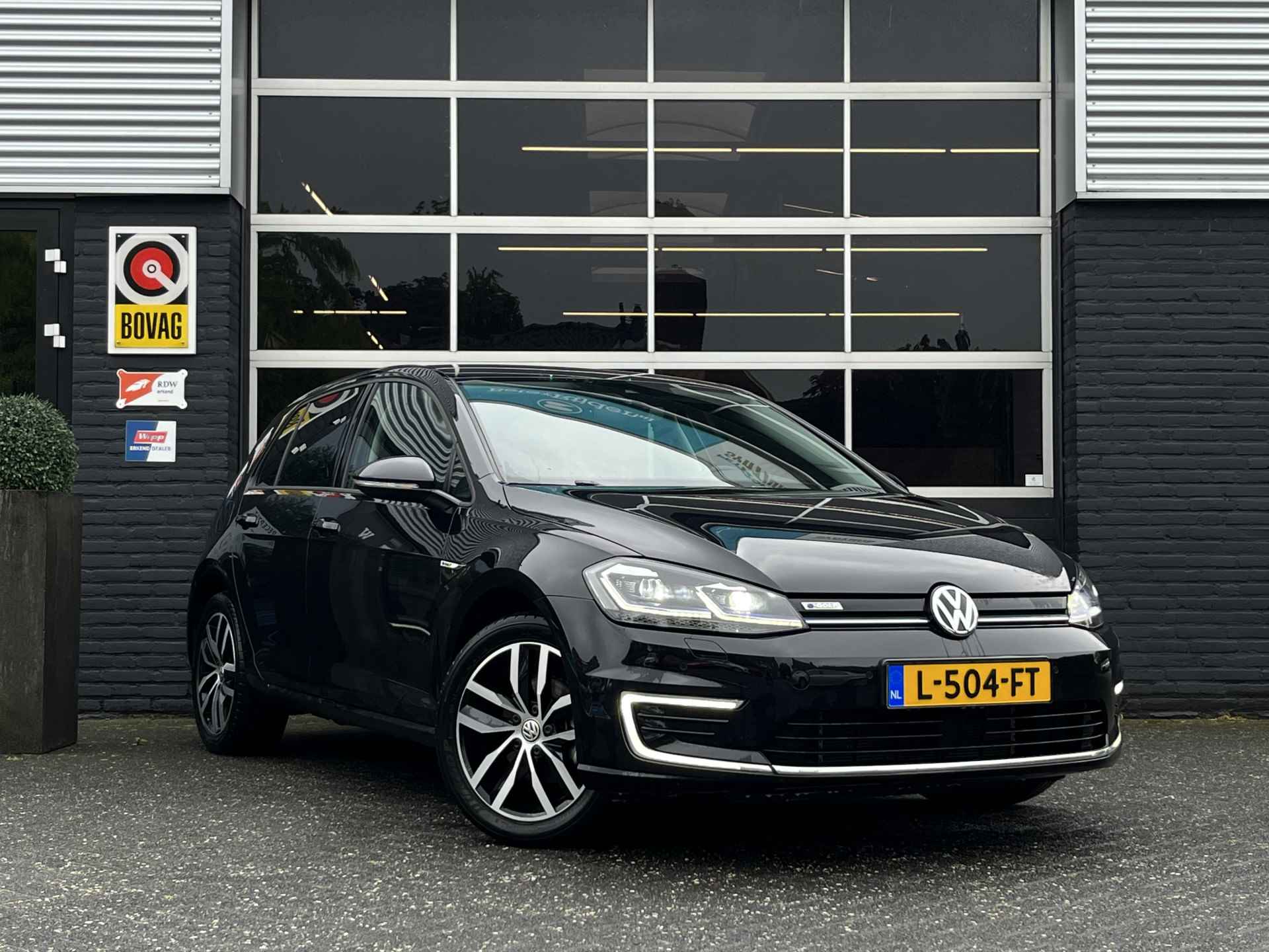 Volkswagen E-Golf Automaat, Camera, Carplay, Pdc E-Golf Automaat, Camera, Carplay, Pdc Nu met € 2.000,= subsidie - 6/19