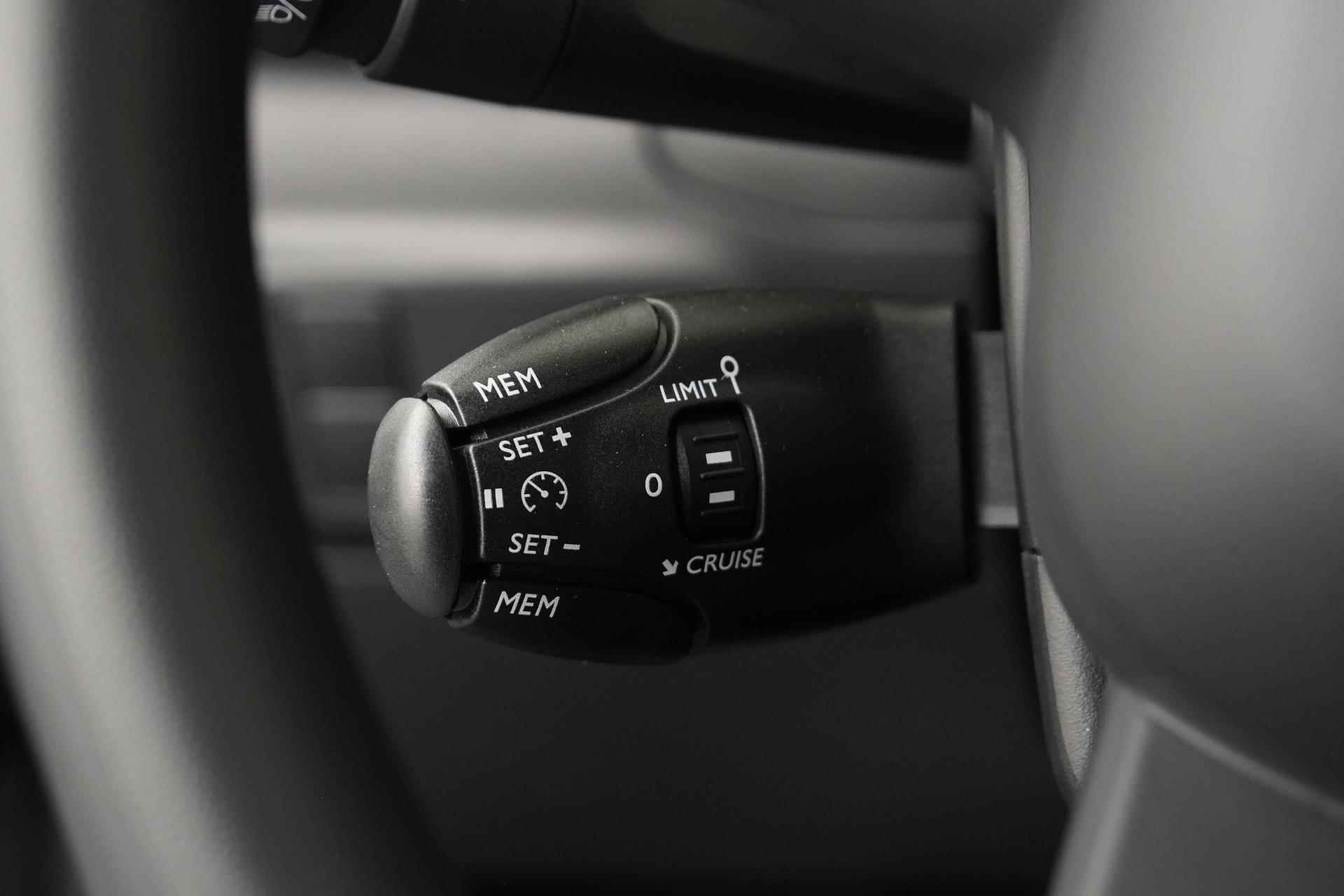 Citroen C3 1.2 PureTech C-Series | Navigatie | Apple/Android Carplay | Zondag Open! - 32/33