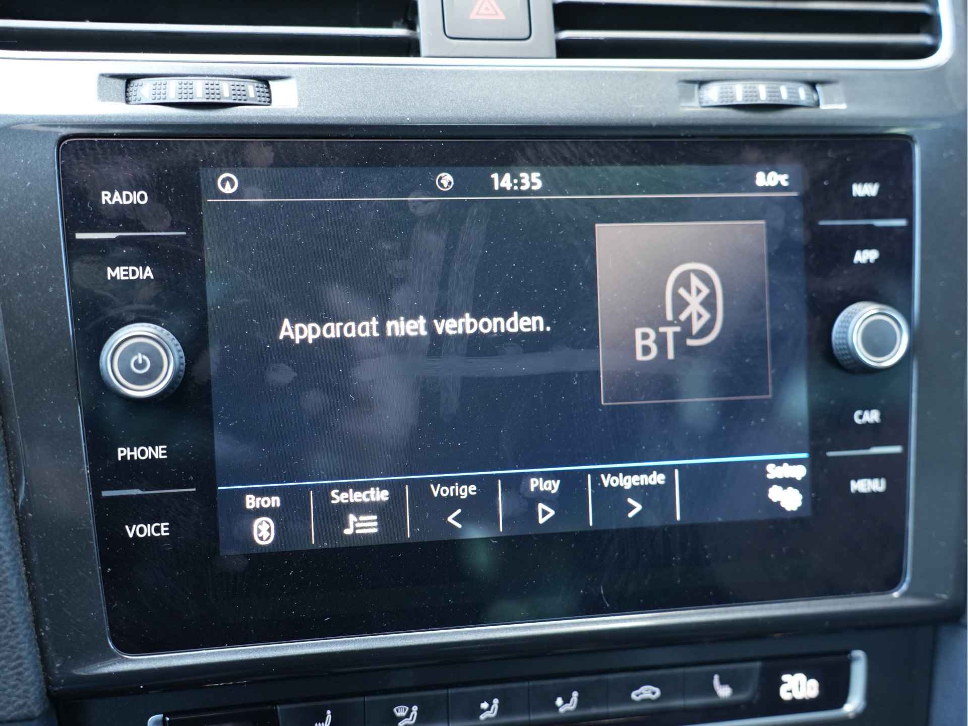 Volkswagen Golf 1.0 TSI Comfortline Business | Navigatie | Climate Control | Stoelverwarming - 22/33