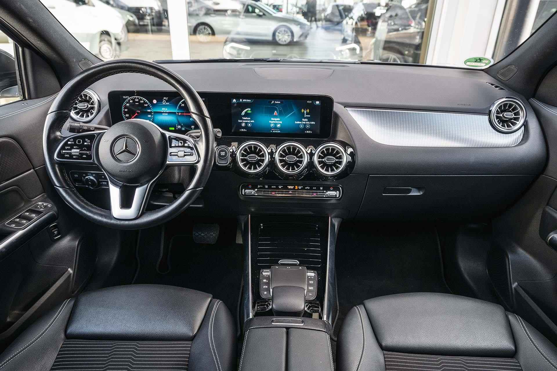 Mercedes-Benz EQA 250 Business Solution Luxury 67 kWh | Rijassistentiepakket | Stoelverwarming | Apple Car Play | Sfeerverlichting | Easy Pack achterklep | - 5/30