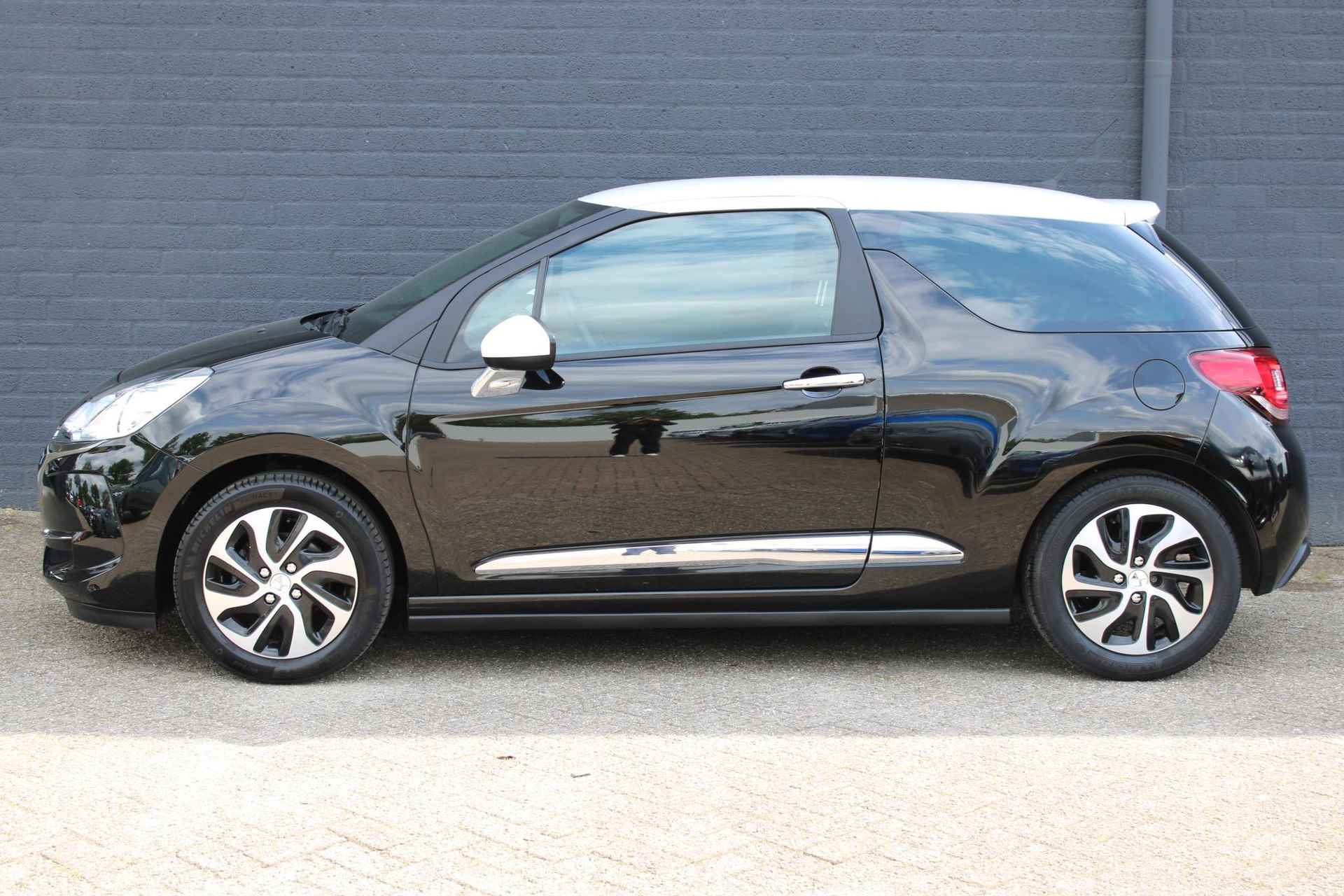 Citroën DS3 1.2 PureTech Business NL-Auto/Navi/Clima/Cruise control/Radio-DAB-USB/Bluetooth/LM-velgen/Parkeersensoren - 2/26