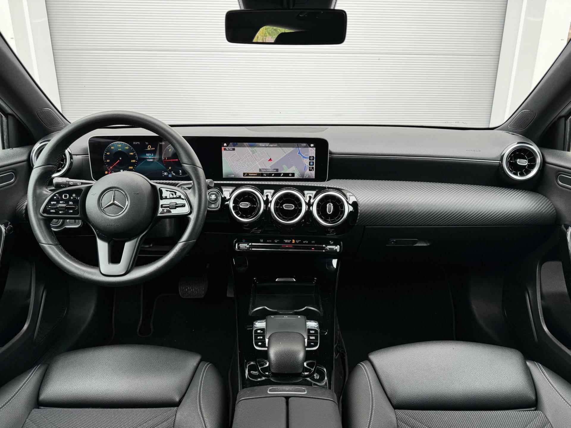 Mercedes-Benz A-klasse 180 d Launch Edition Camera/Navi/Xenon - 11/22