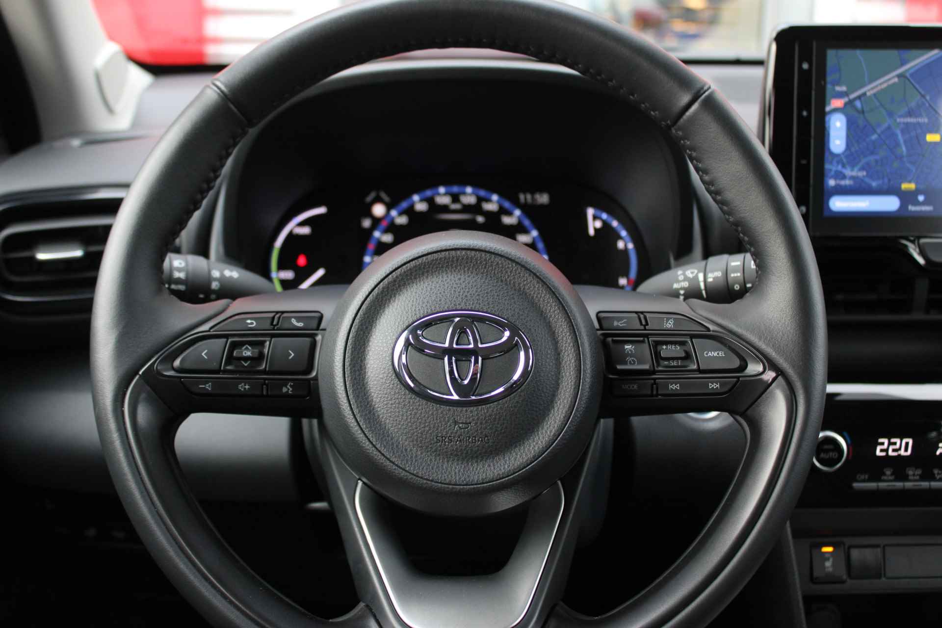 Toyota Yaris Cross 1.5 Hybrid Dynamic Limited - 18/50