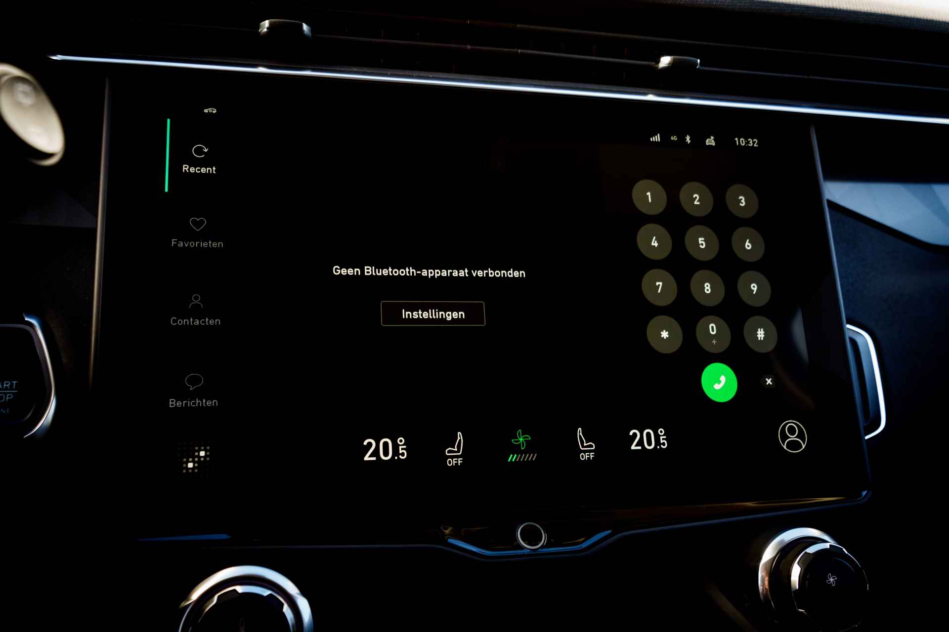 Lynk & Co 01 1.5 Plug-in Hybrid 262 Pk I Nw  Modeljaar I Panoramadak I 75 km Elektrisch I 360 Camera I Infinity audio l Full Map Navi I Carplay I 20 inch. LMV - 28/58