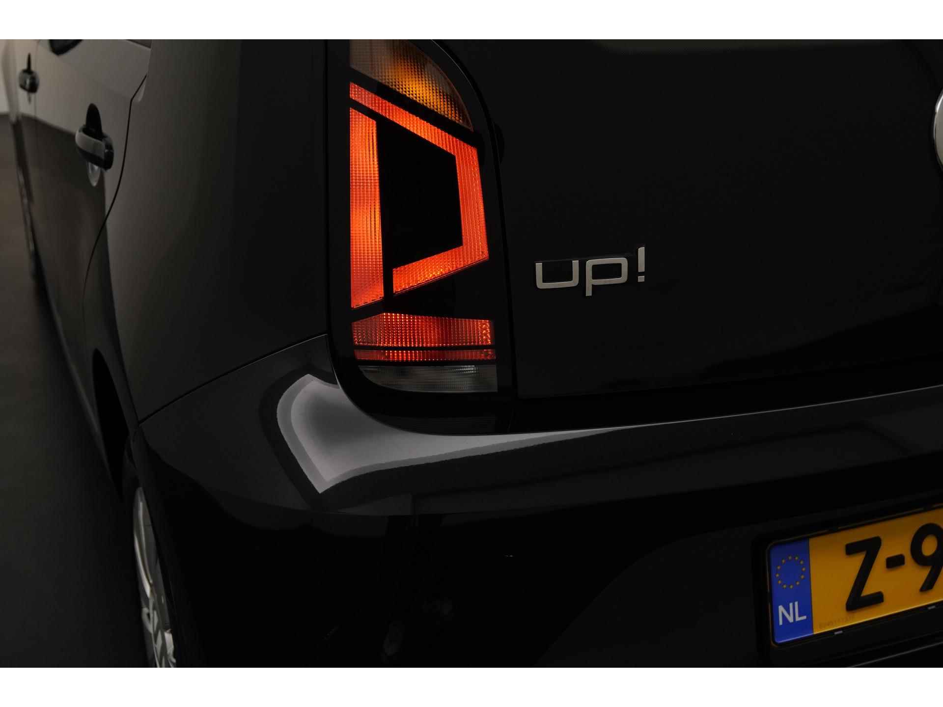Volkswagen up! 1.0 BMT move up! | Stoelverwarming | Zondag Open! - 23/34