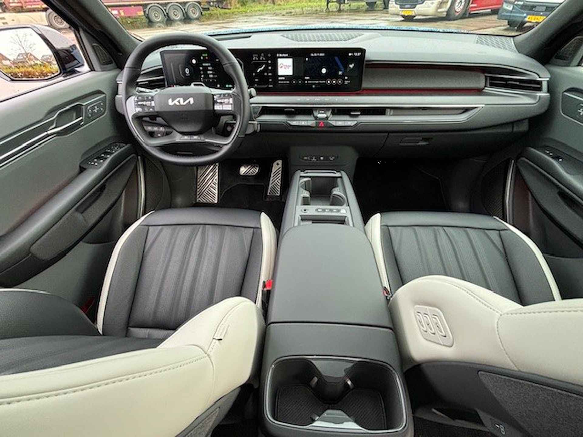 Kia EV9 Launch Edition GT-Line AWD 100 kWh - Demo - Apple Carplay/Android Auto - Cruise control adaptief met stop&go en stuurhulp - Vehicle to Home - Fabrieksgarantie 10-2030 - 16/44