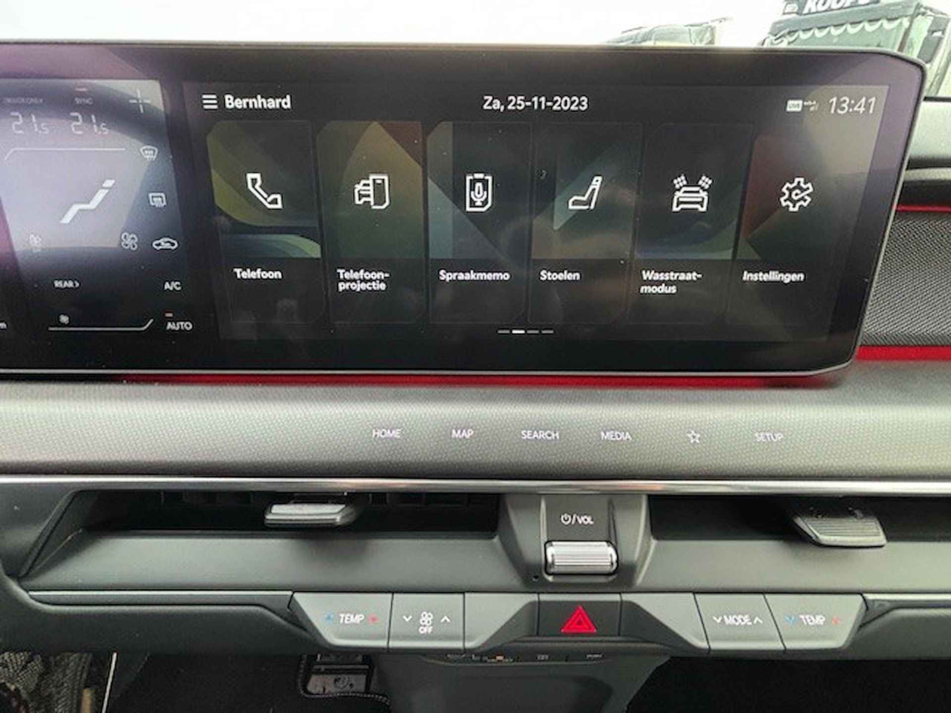 Kia EV9 Launch Edition GT-Line AWD 100 kWh - Demo - Apple Carplay/Android Auto - Cruise control adaptief met stop&go en stuurhulp - Vehicle to Home - Fabrieksgarantie 10-2030 - 24/44