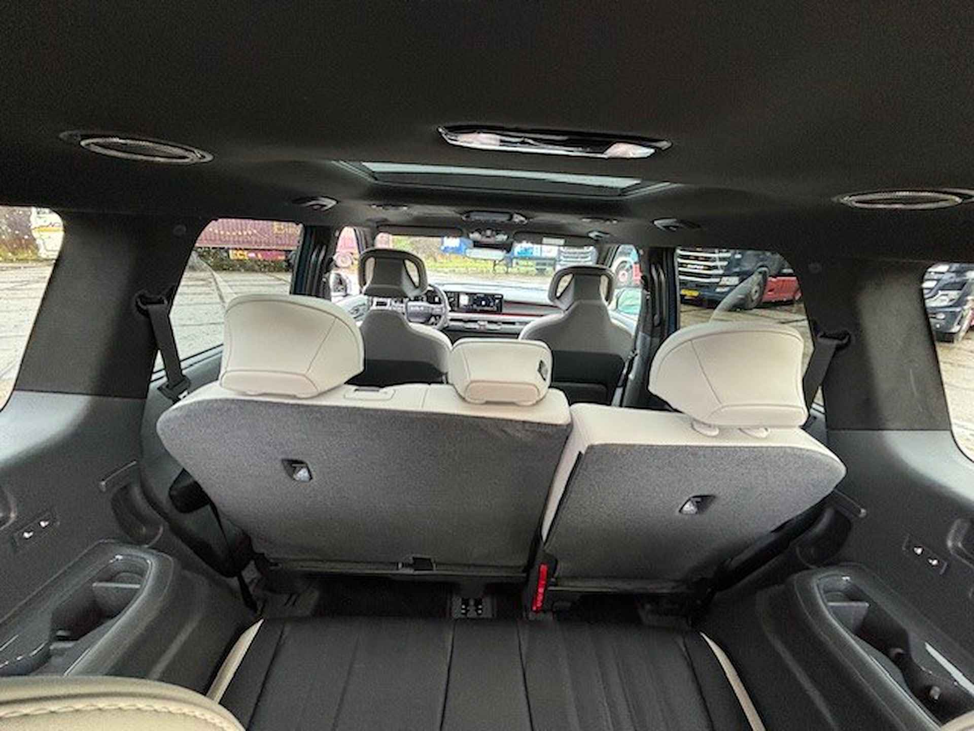 Kia EV9 Launch Edition GT-Line AWD 100 kWh - Demo - Apple Carplay/Android Auto - Cruise control adaptief met stop&go en stuurhulp - Vehicle to Home - Fabrieksgarantie 10-2030 - 26/44