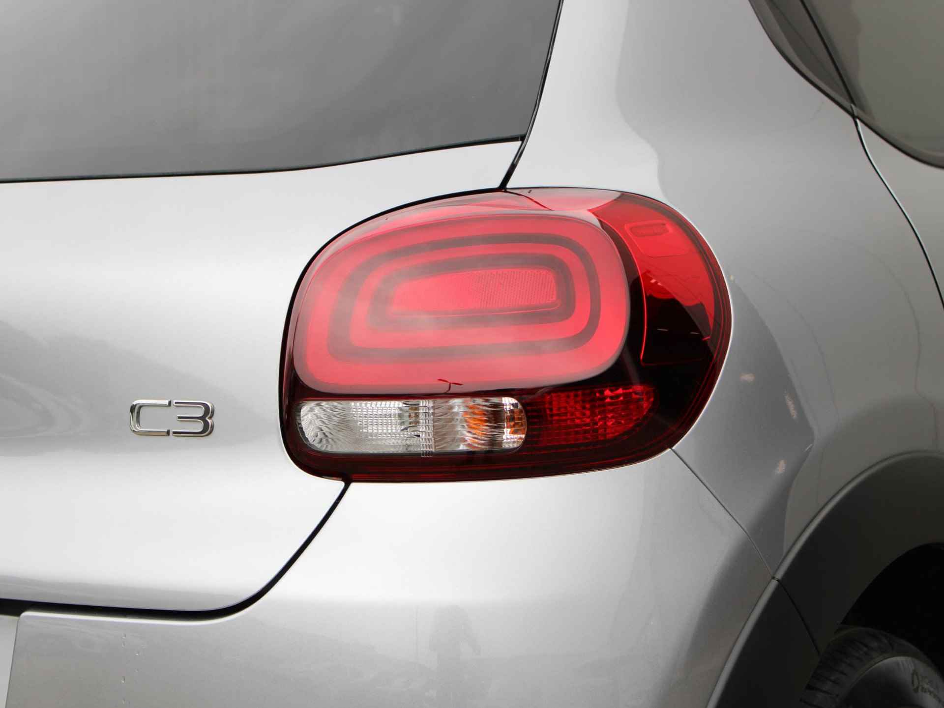 Citroen C3 1.2 PureTech Max Grande Finale MULDERS VOORRAAD DEAL - 14/15