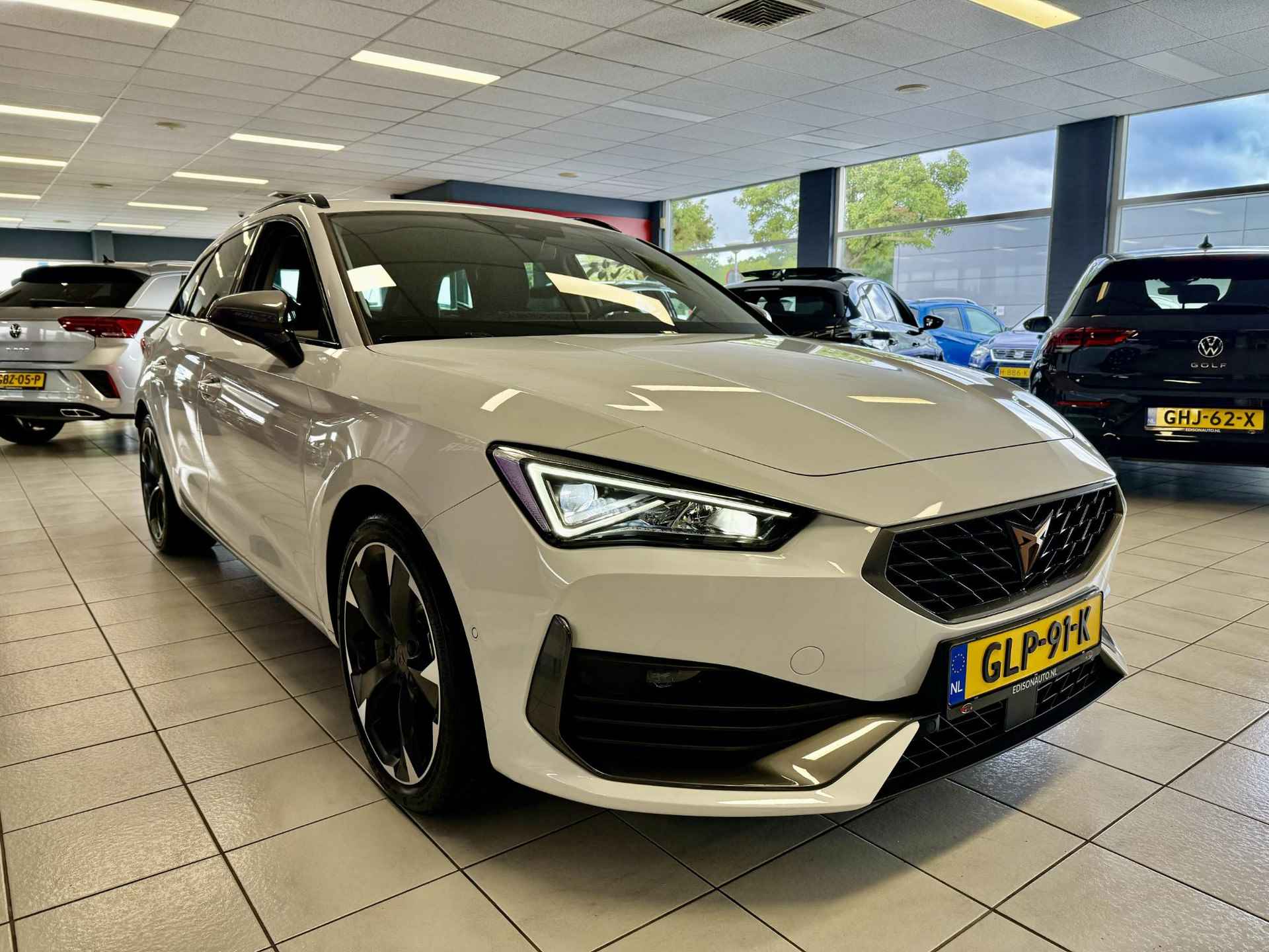 CUPRA Leon Sportstourer 1.5 eTSI Xcellence *CAM*NAVI*APP*LM18*ACC*FULL LED - 6/39