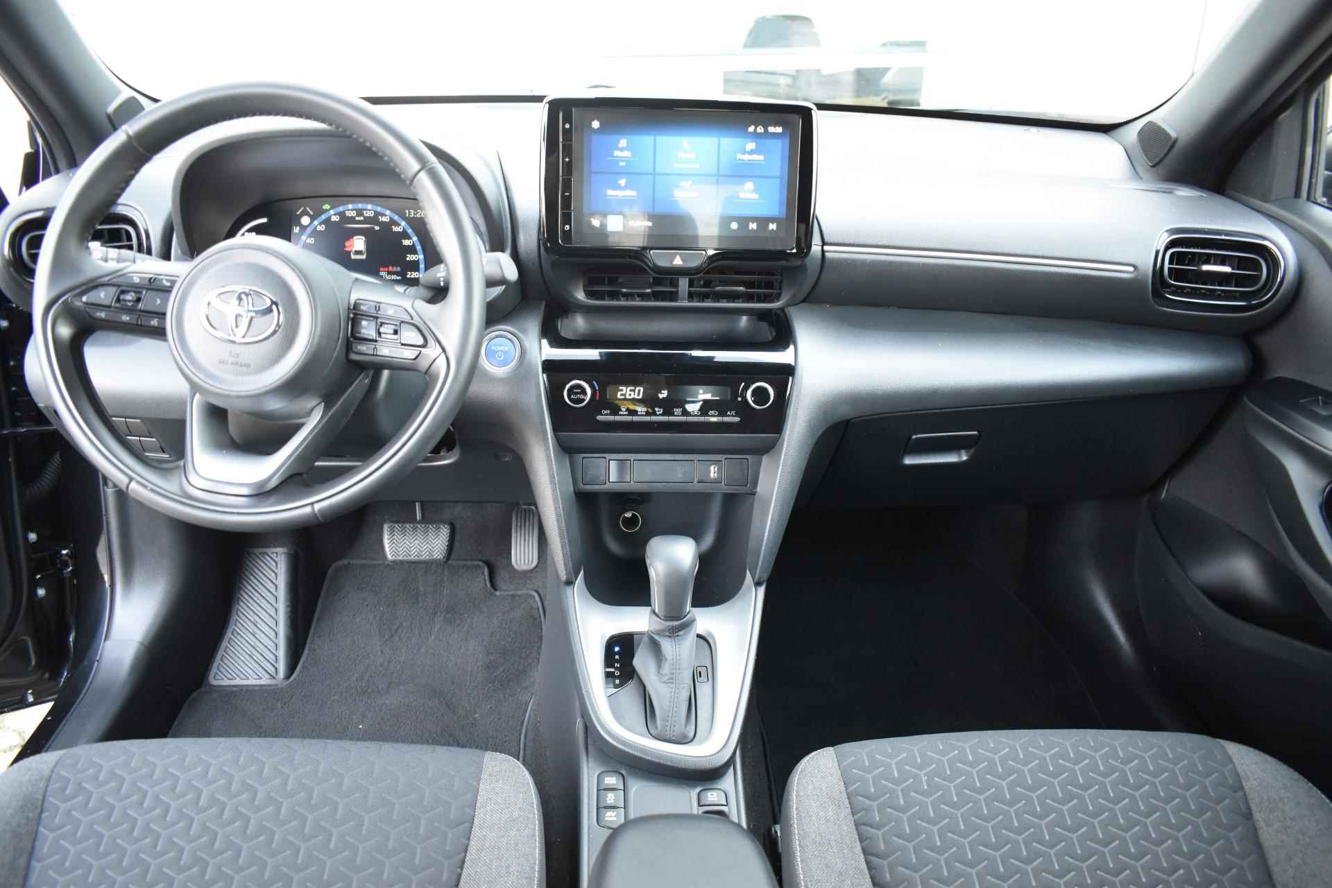 Toyota Yaris Cross 1.5 Hybrid Dynamic - 12/32