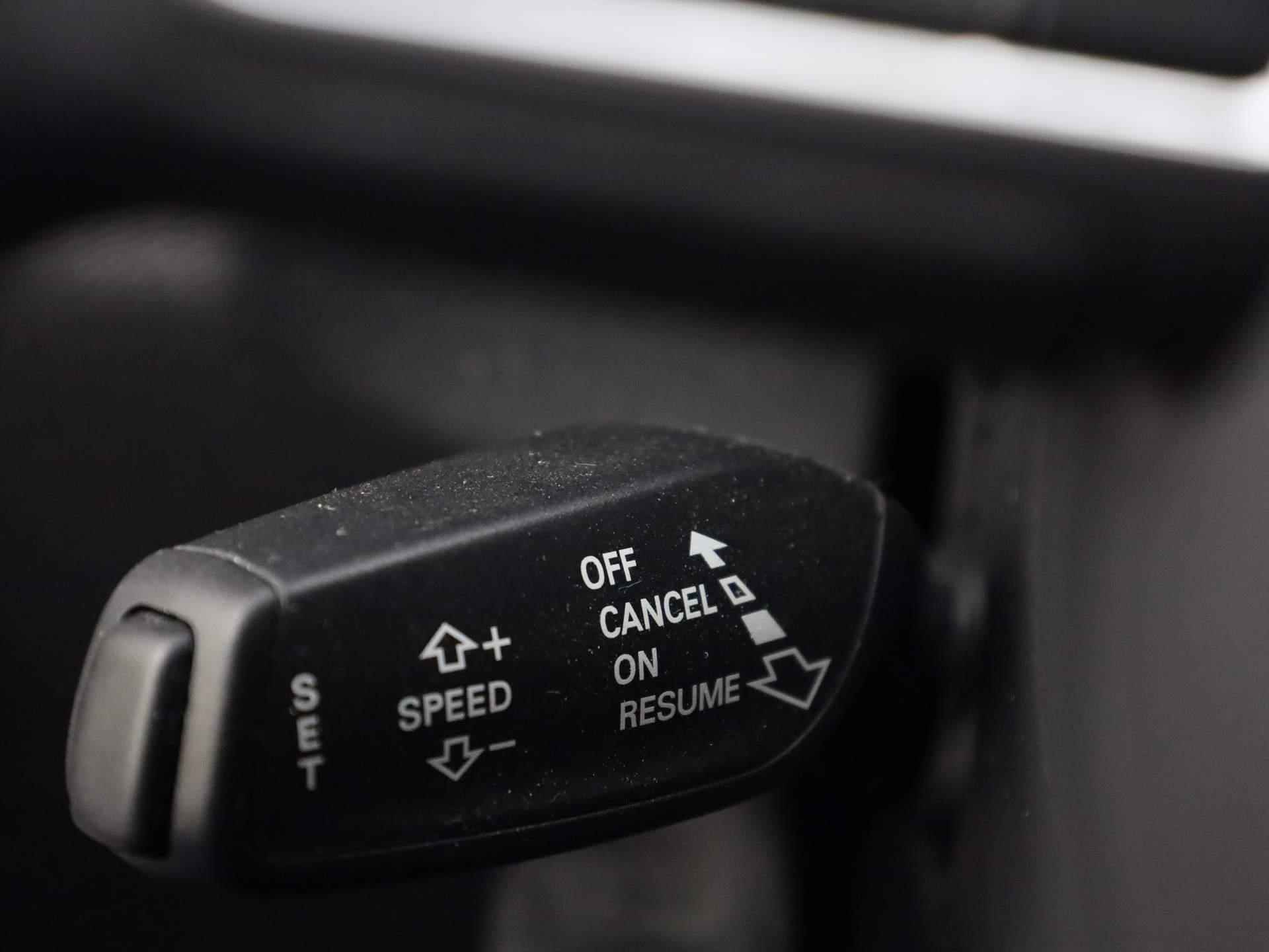 Audi A1 Sportback 1.0TFSI/95PK Adrenalin · Navigatie · Parkeersensoren · Cruise controle - 8/36