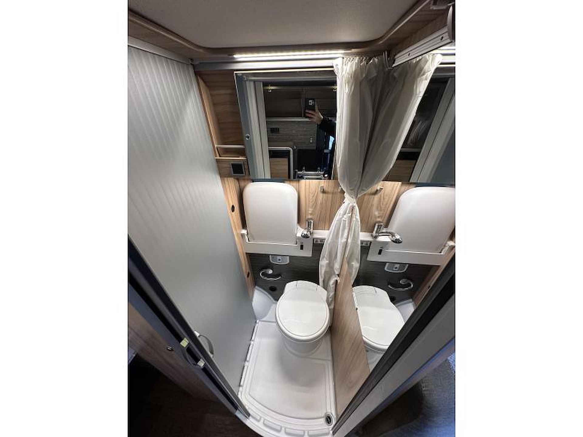 Hymer Grand Canyon 600 Hefdak Trekhaak - 17/25