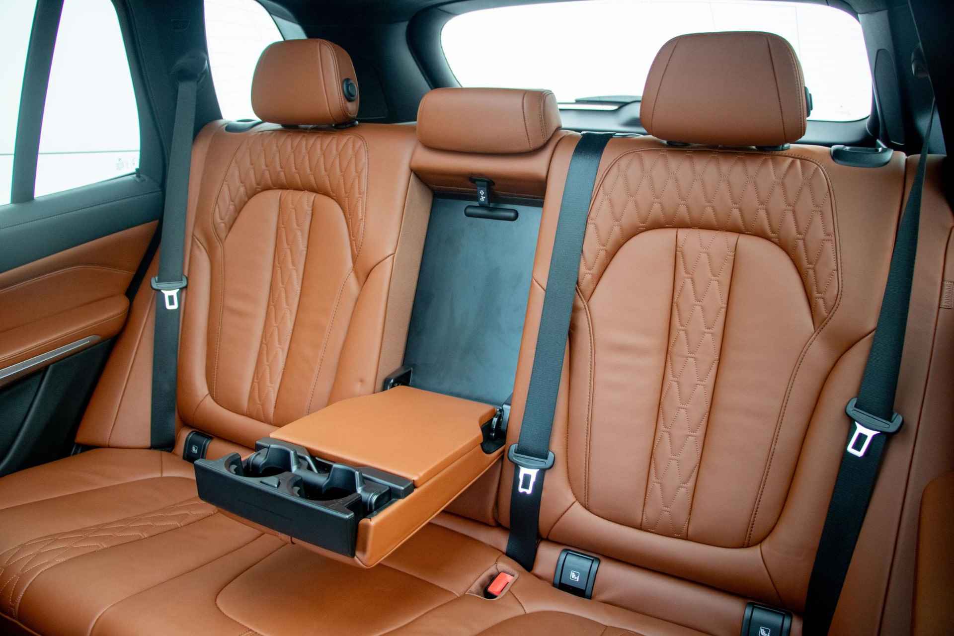 BMW X5 xDrive45e High Executive | Harman Kardon | Driving Assistant Professional | Panoramadak Sky Lounge - 25/33