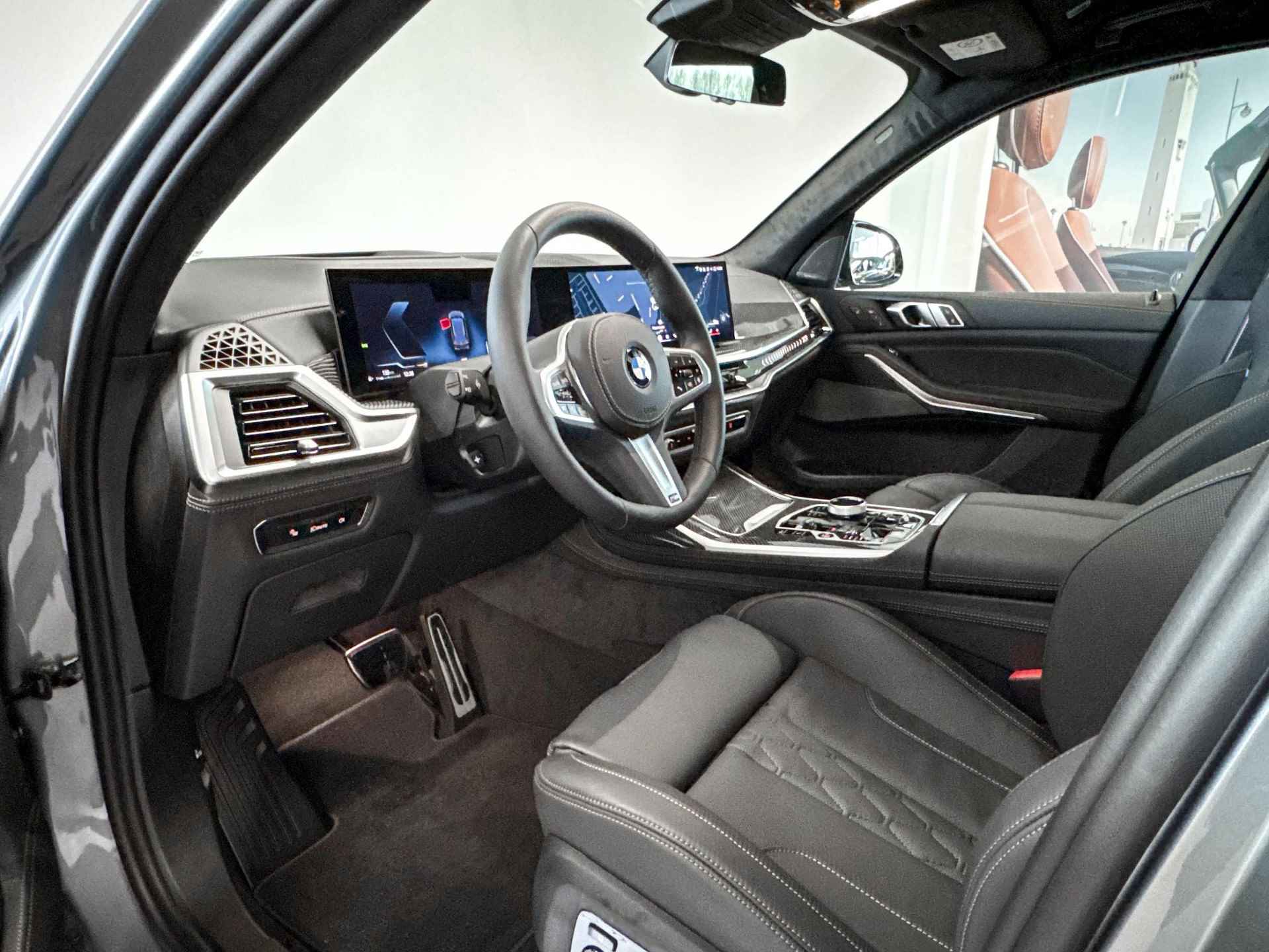 BMW X7 xDrive40i | M Sport | Stoelverwarming | Skylounge | Harman Kardon | Trekhaak | Driving Assistant Plus | - 8/30