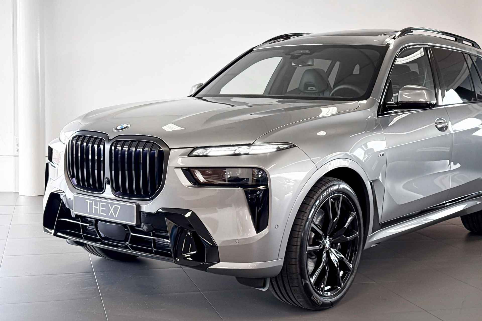 BMW X7 xDrive40i | M Sport | Stoelverwarming | Skylounge | Harman Kardon | Trekhaak | Driving Assistant Plus | - 24/30