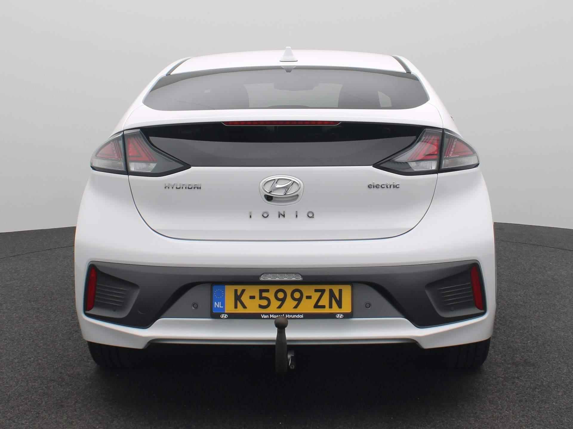 Hyundai IONIQ Premium EV 38 kWh | SEPP subsidie mogelijk | Trekhaak Afneembaar | Airco | Cruise Control | Lederen bekleding | Navigatie | LED | - 5/51