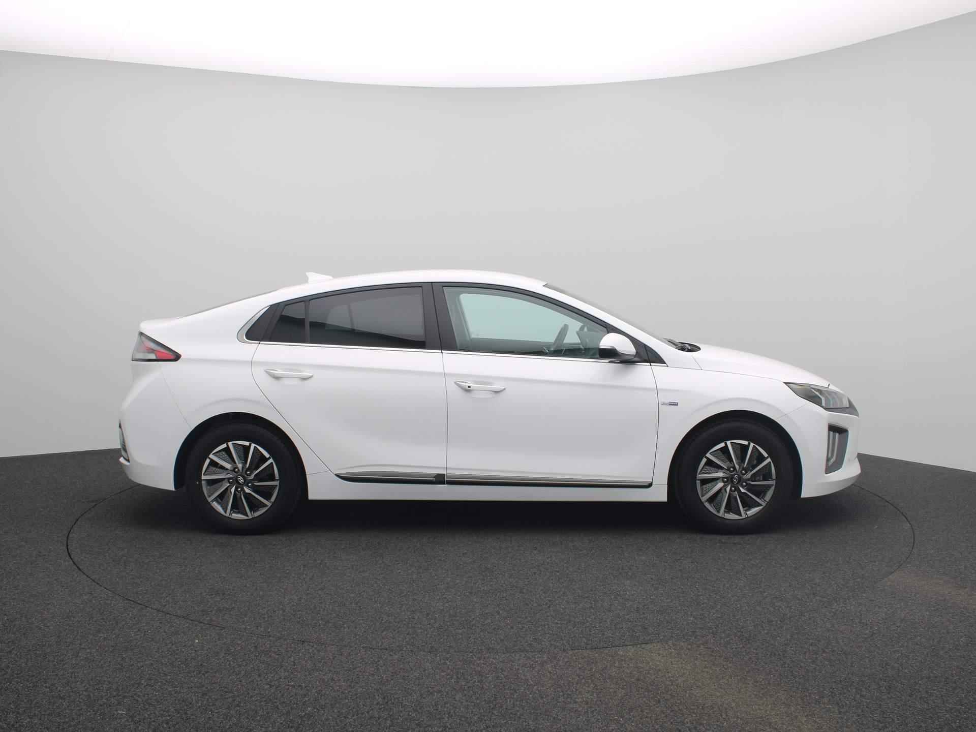 Hyundai IONIQ Premium EV 38 kWh | SEPP subsidie mogelijk | Trekhaak Afneembaar | Airco | Cruise Control | Lederen bekleding | Navigatie | LED | - 6/51