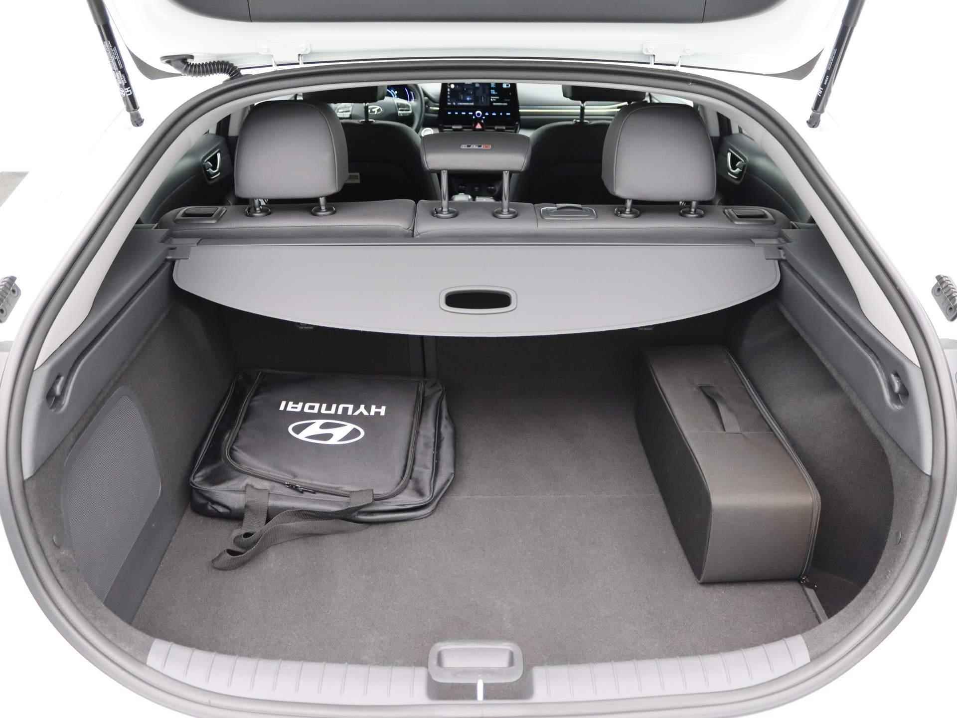 Hyundai IONIQ Premium EV 38 kWh | SEPP subsidie mogelijk | Trekhaak Afneembaar | Airco | Cruise Control | Lederen bekleding | Navigatie | LED | - 35/51