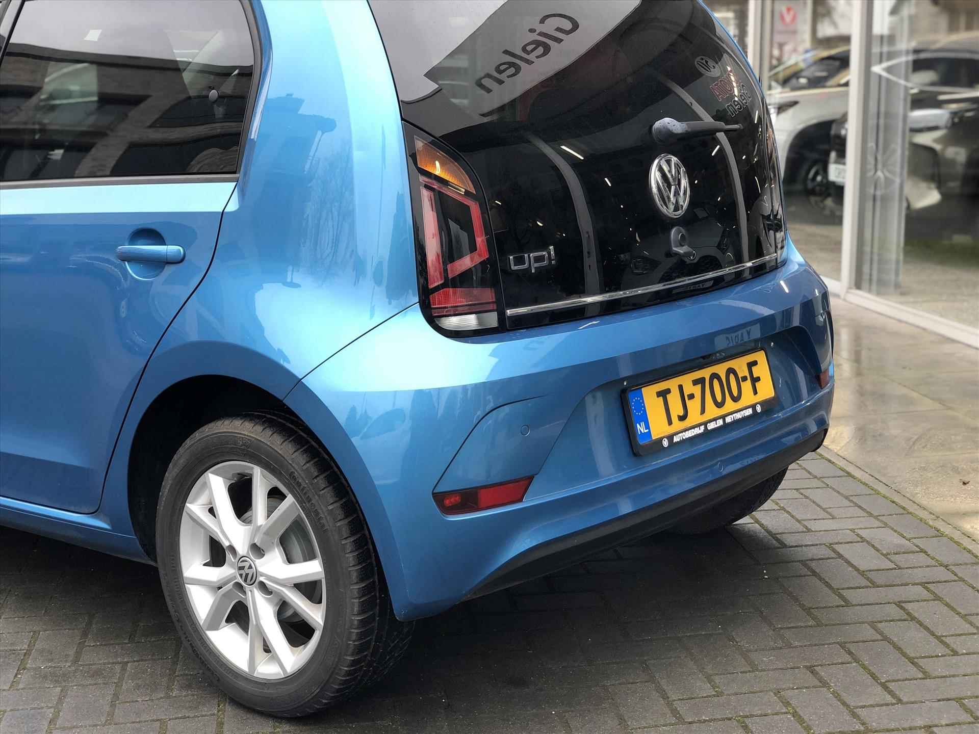 Volkswagen Up! 1.0 5-Deurs High up! | Parkeercamera, Cruise control, 16 inch, Climate control, Parkeersensoren - 4/28