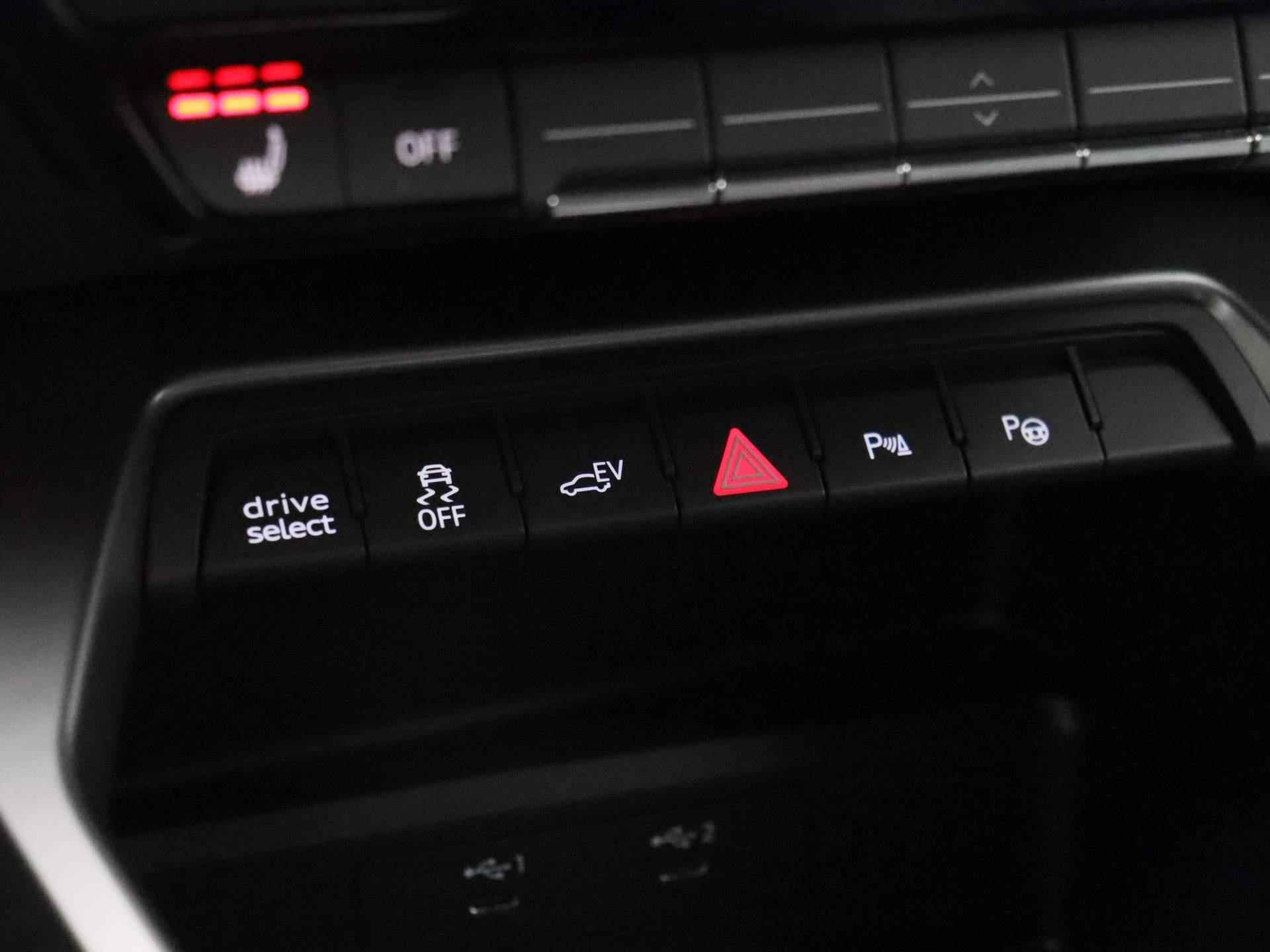 Audi A3 Sportback 45 TFSI e S edition Competition 245 PK | Automaat | S-line interieur | S-line exterieur | Automaat | Navigatie |  Cruise Control | Half-Leder | Parkeersensoren | Stoelverwarming | Lichtmetalen velgen | Climate Control | Fabrieksgarantie | - 21/46